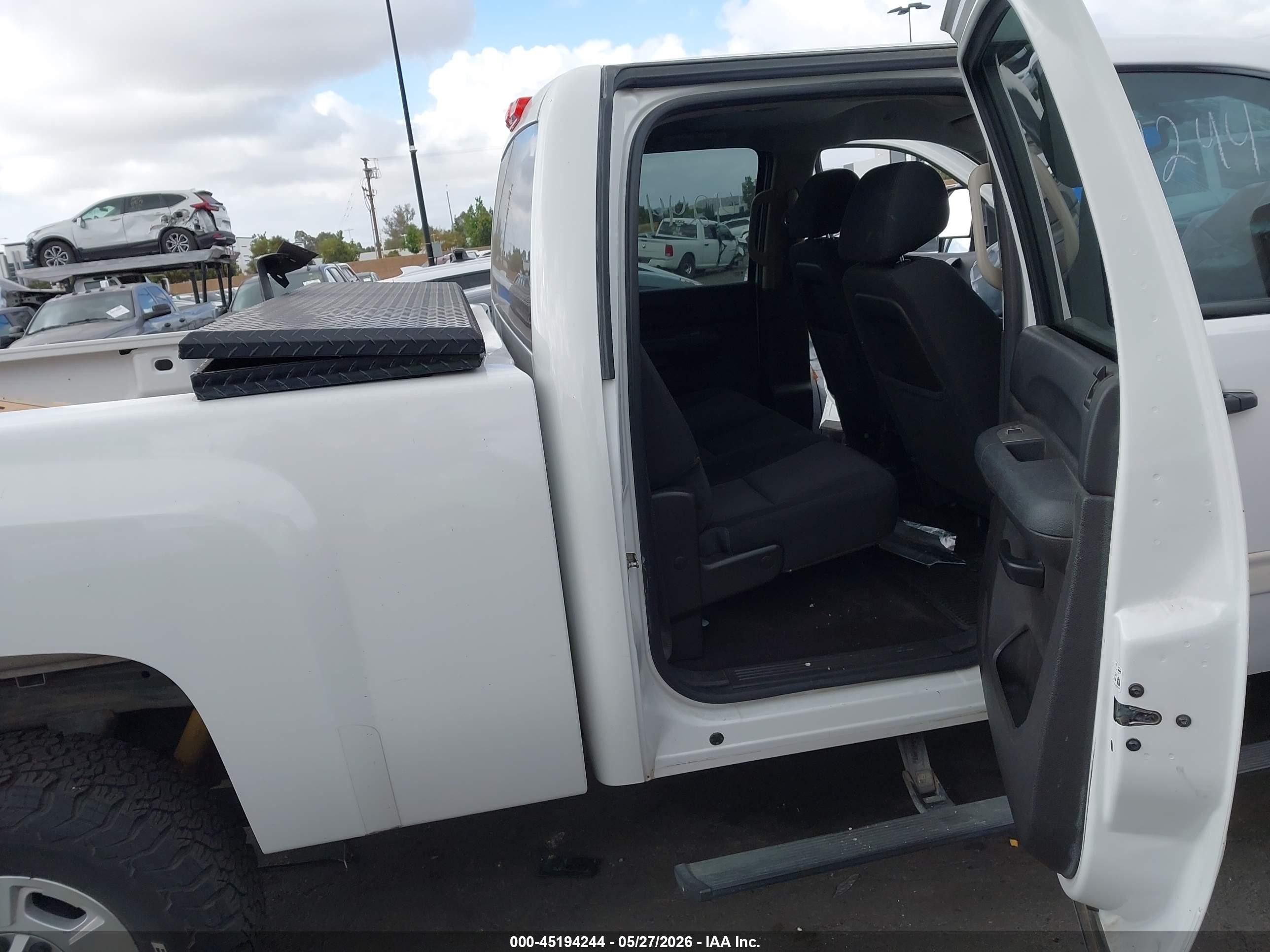 2013 Chevrolet Silverado 2500hd Lt White vin: 1GC1KXCG8DF183649