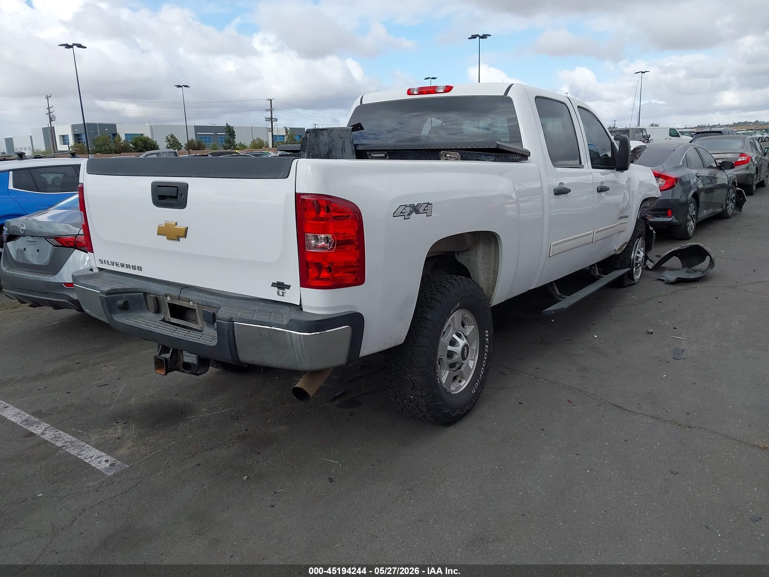 2013 Chevrolet Silverado 2500hd Lt White vin: 1GC1KXCG8DF183649