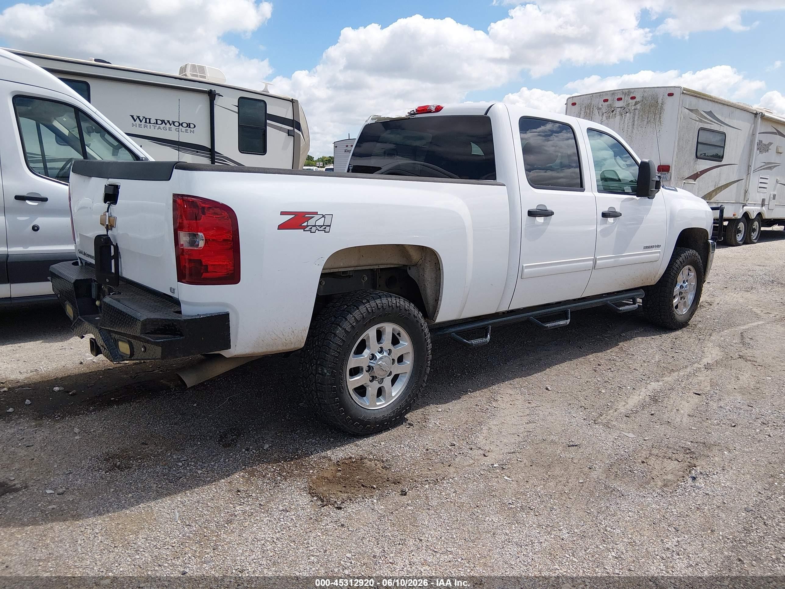 2014 Chevrolet Silverado 2500hd Lt White vin: 1GC1KXCG8EF171406