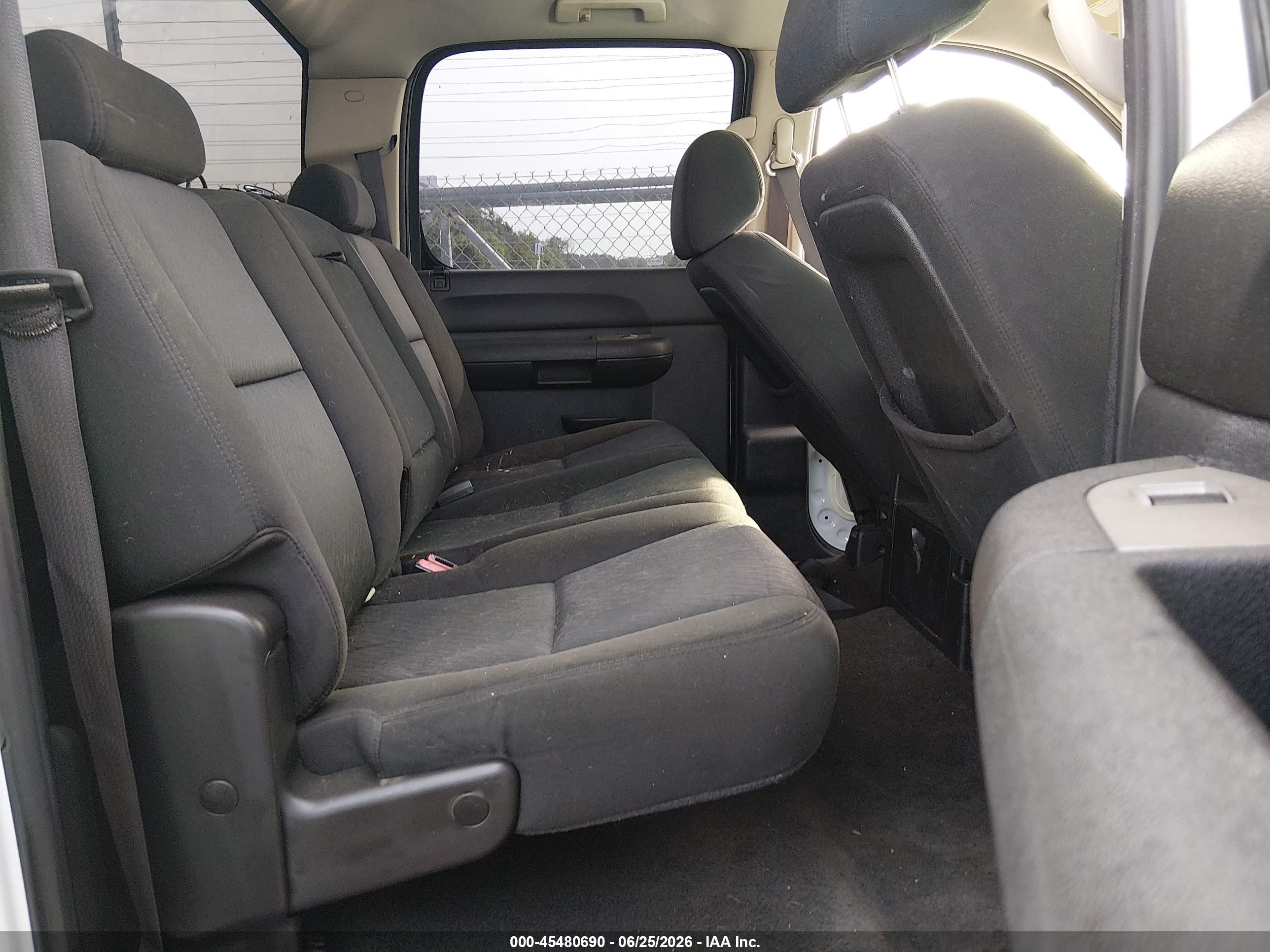 2011 Chevrolet Silverado 2500hd Lt White vin: 1GC1KXCG9BF192096