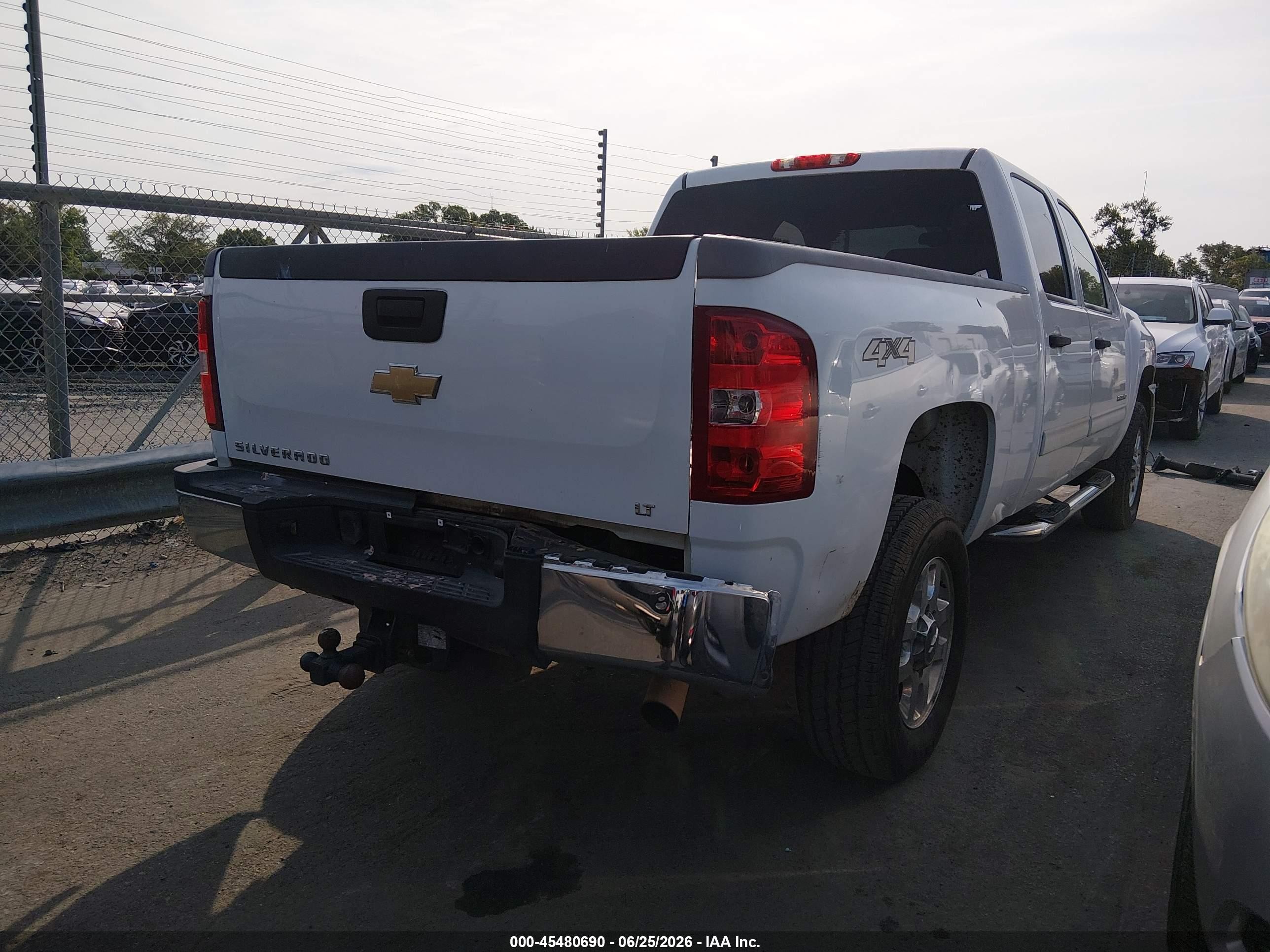 2011 Chevrolet Silverado 2500hd Lt White vin: 1GC1KXCG9BF192096