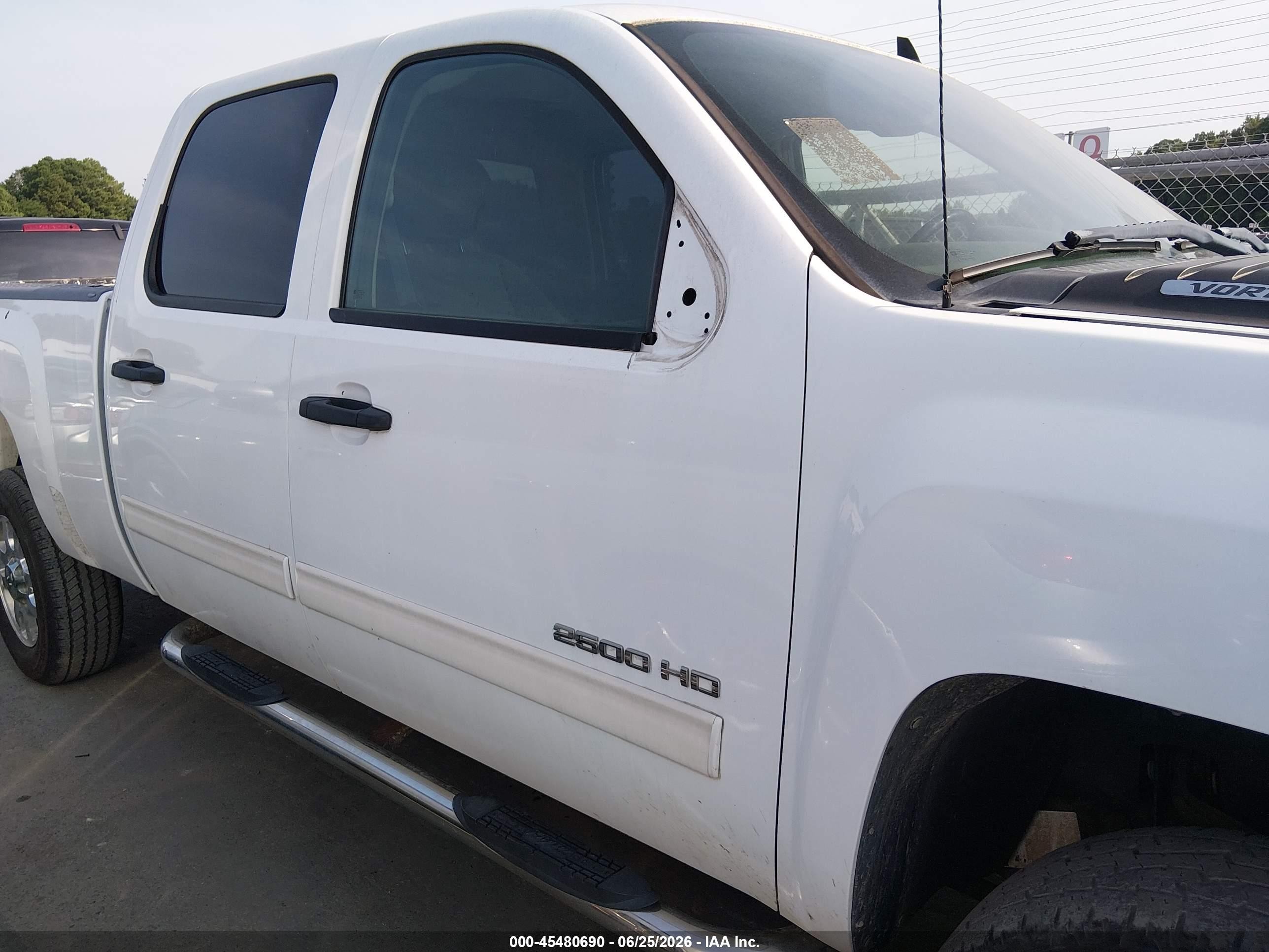 2011 Chevrolet Silverado 2500hd Lt White vin: 1GC1KXCG9BF192096