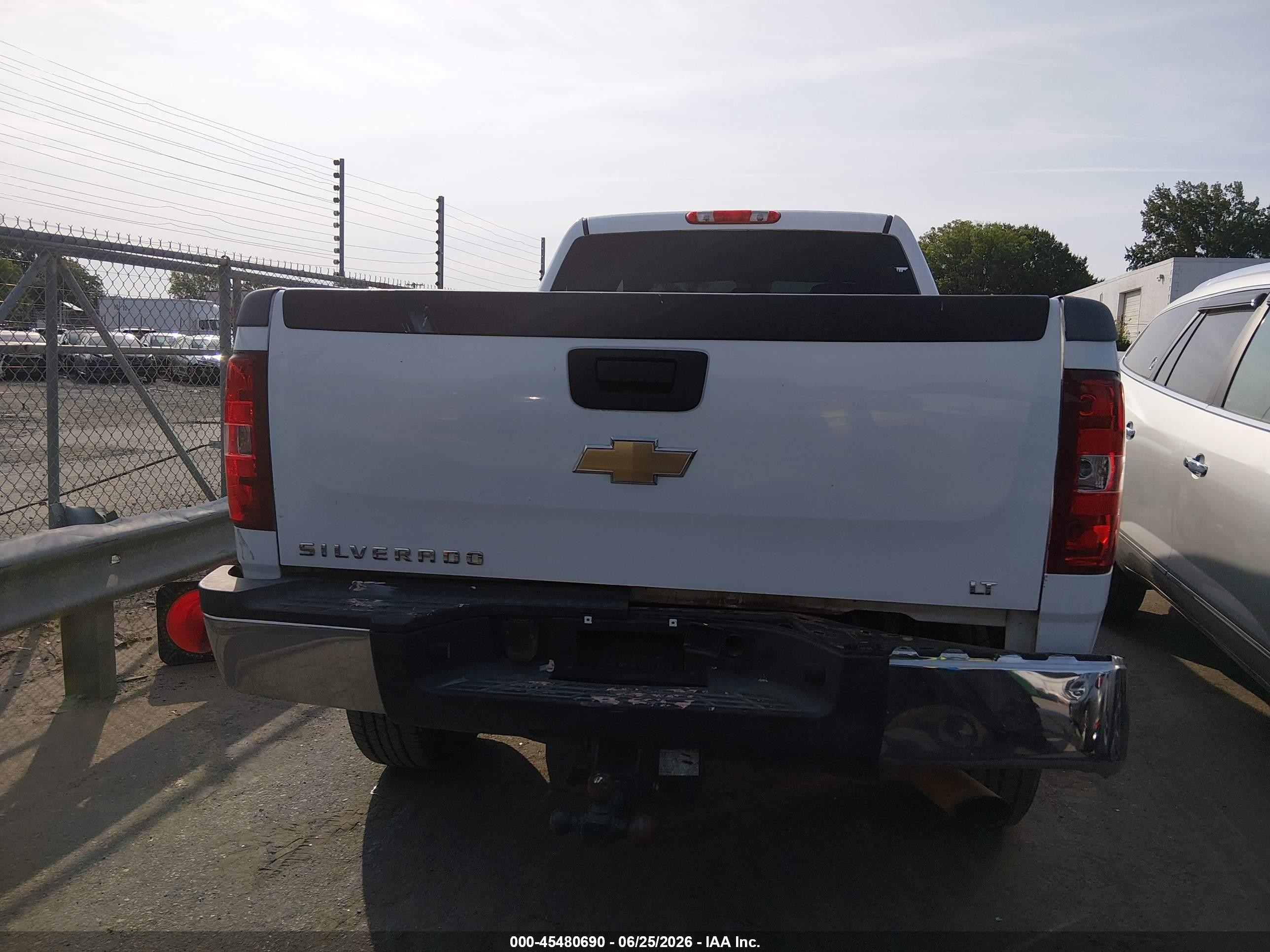 2011 Chevrolet Silverado 2500hd Lt White vin: 1GC1KXCG9BF192096