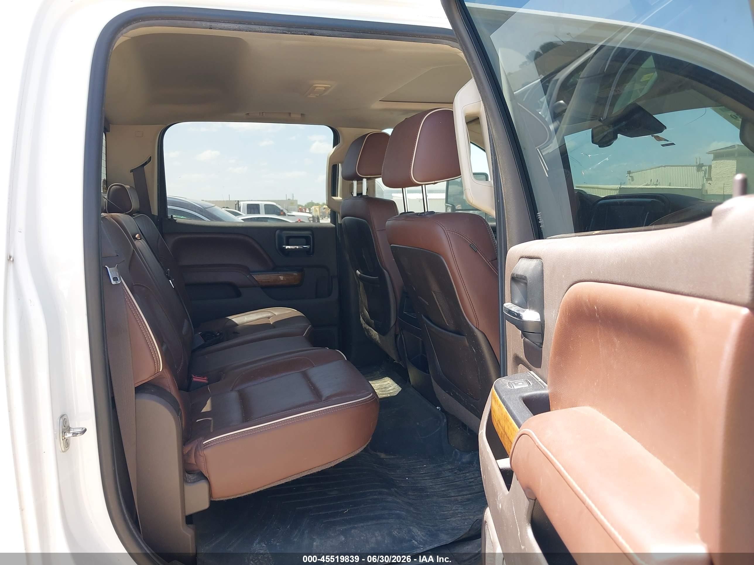 2015 Chevrolet Silverado 2500hd High Country White vin: 1GC1KXE80FF646859