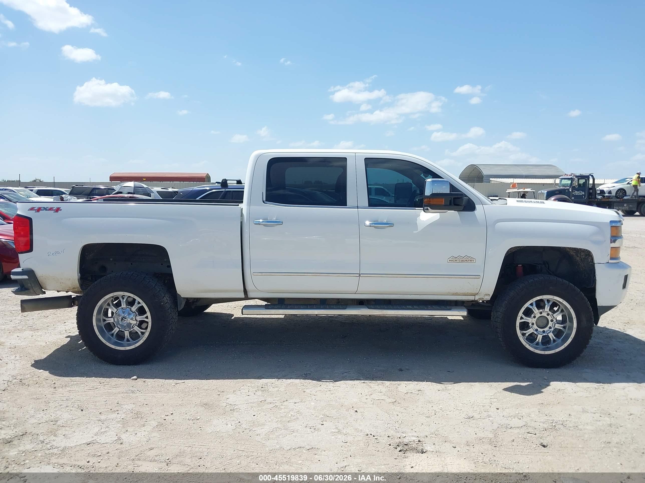 2015 Chevrolet Silverado 2500hd High Country White vin: 1GC1KXE80FF646859