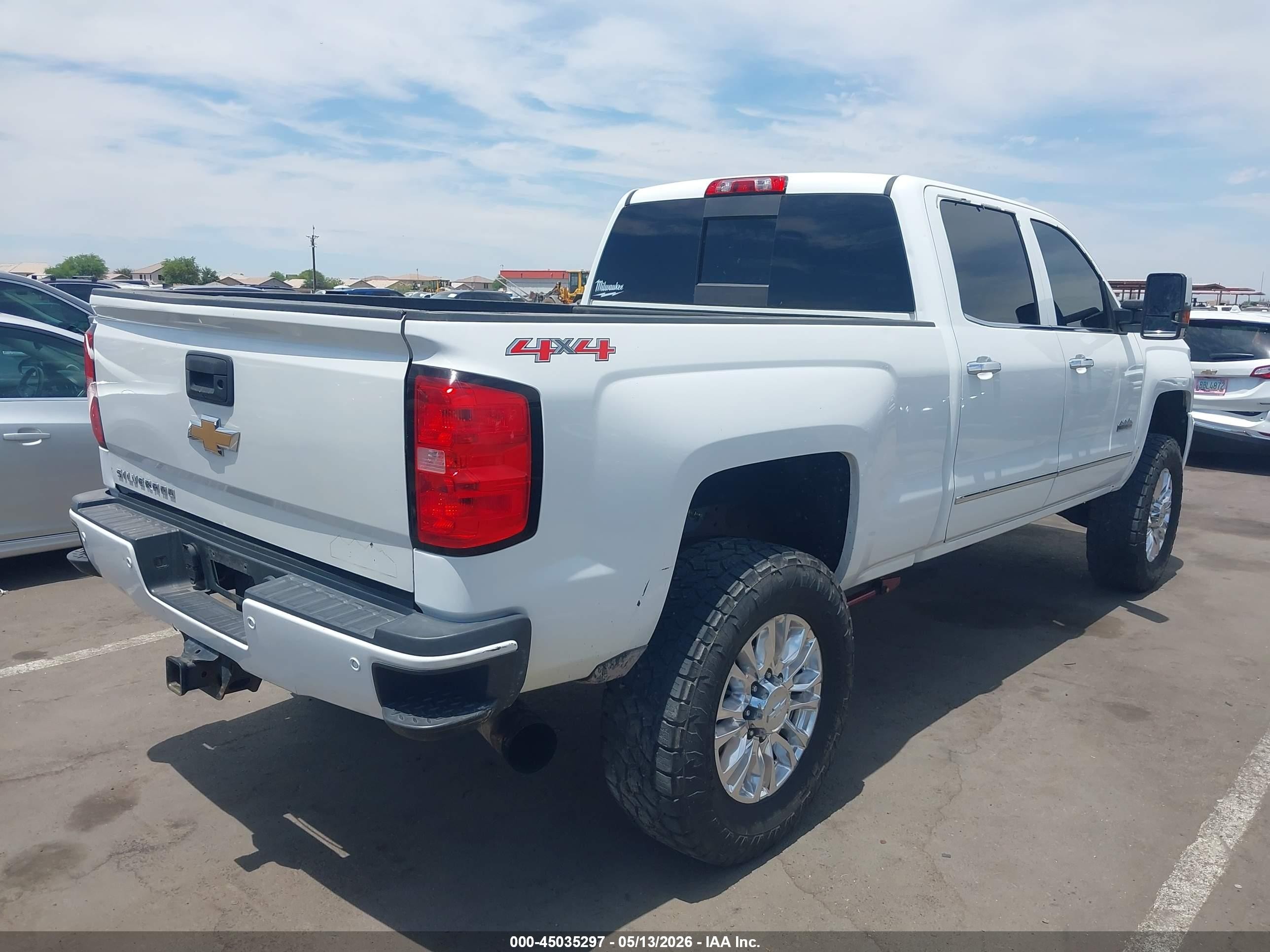 2015 Chevrolet Silverado 2500hd High Country White vin: 1GC1KXE81FF595775