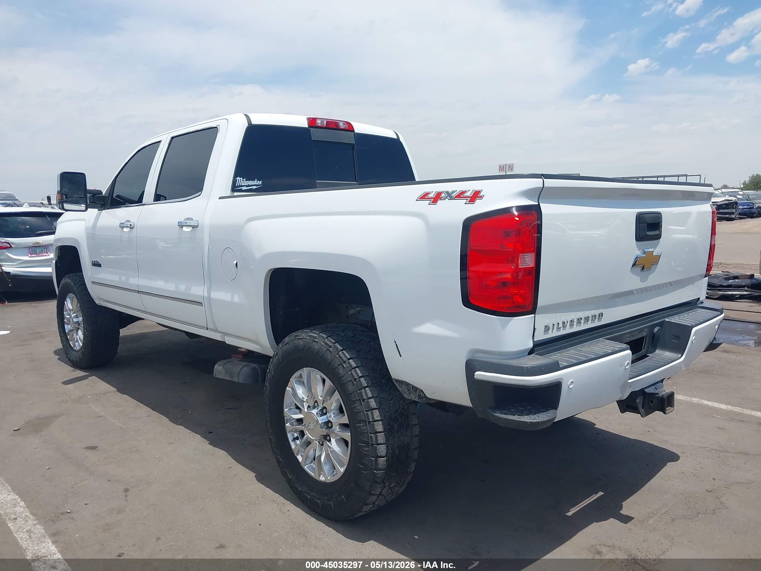 2015 Chevrolet Silverado 2500hd High Country White vin: 1GC1KXE81FF595775