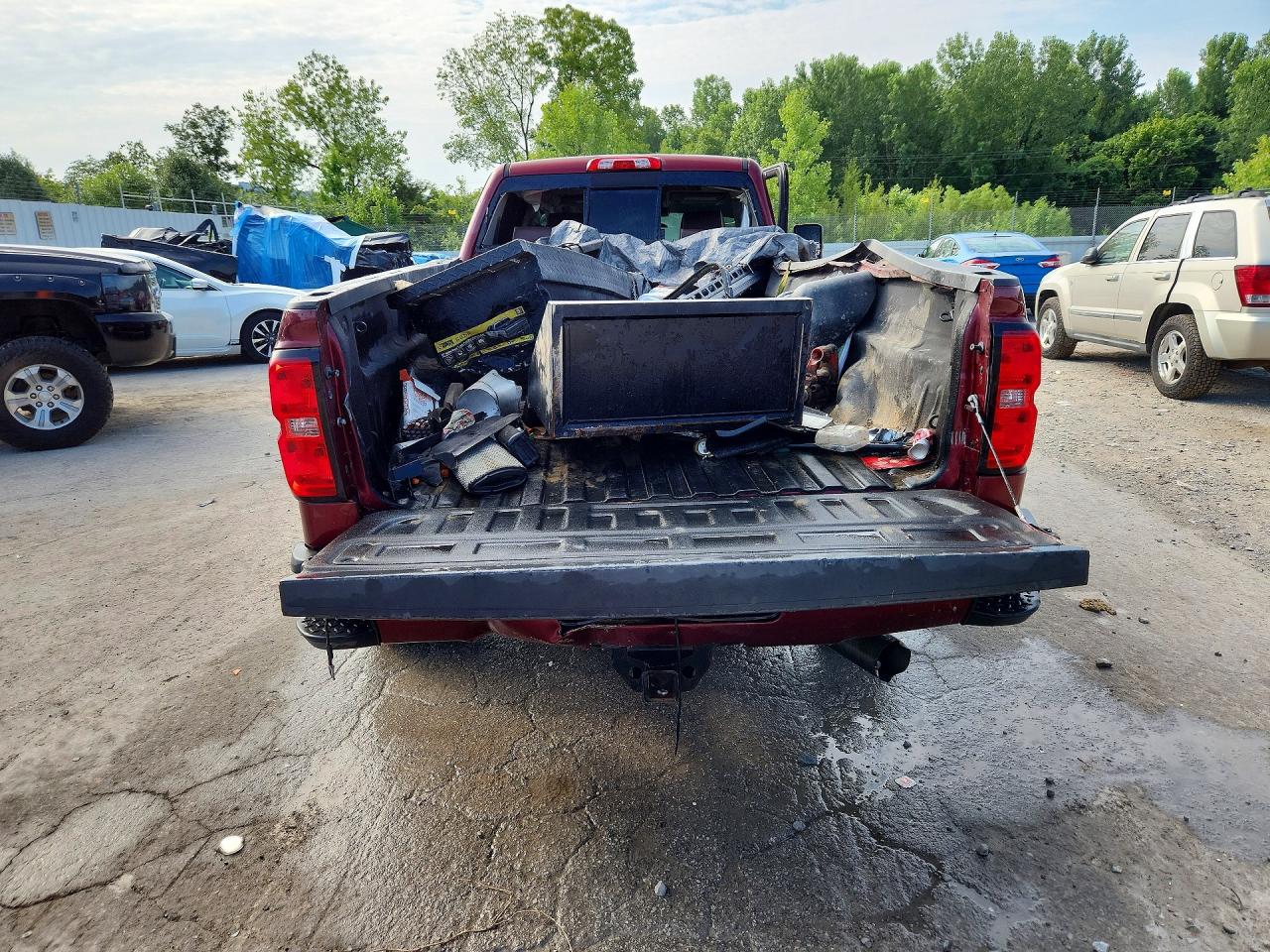 2015 Chevrolet Silverado K2500 High Country Burgundy vin: 1GC1KXE83FF550000
