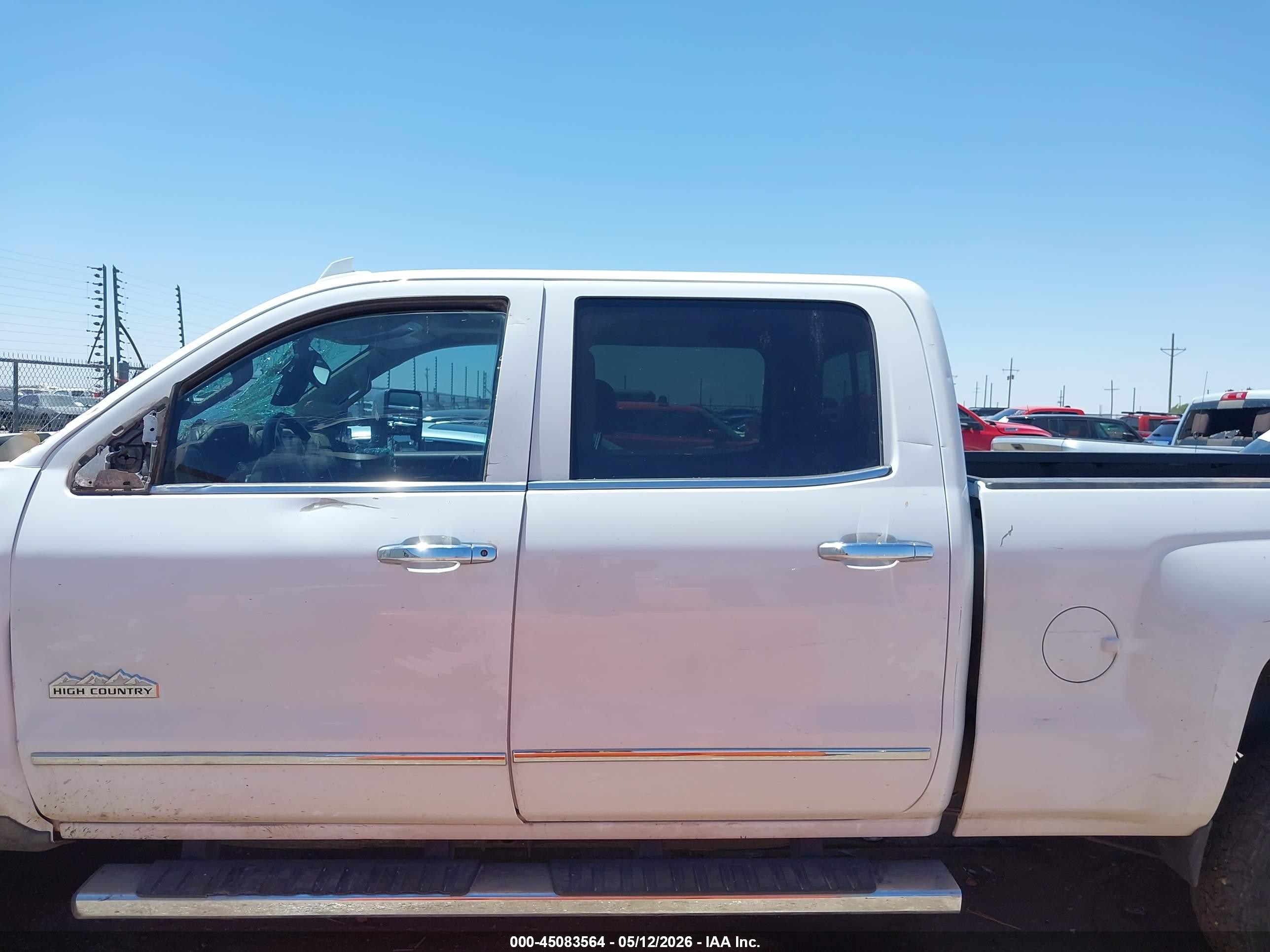 2016 Chevrolet Silverado 2500hd High Country White vin: 1GC1KXE83GF252497