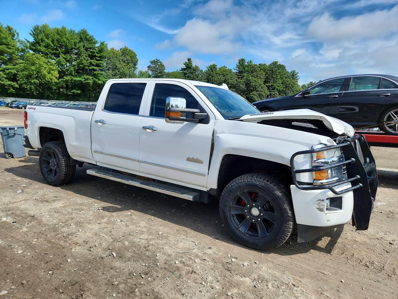 2015 Chevrolet Silverado K2500 High Country White vin: 1GC1KXE85FF581975