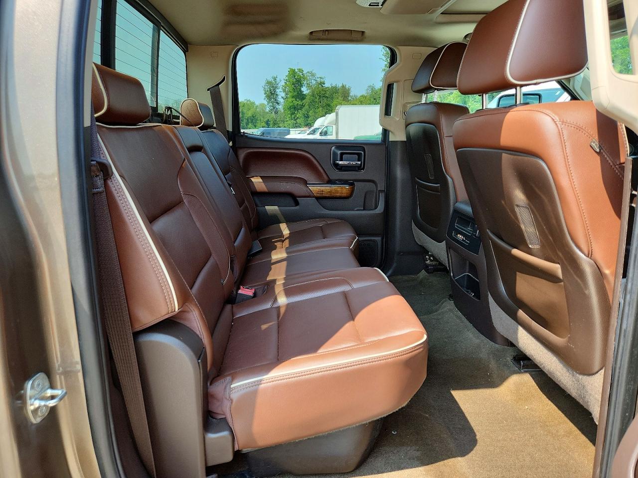 2015 Chevrolet Silverado K2500 High Country Tan vin: 1GC1KXE89FF603802