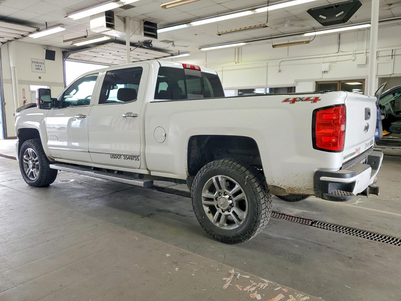 2015 Chevrolet Silverado K2500 High Country White vin: 1GC1KXE8XFF583298