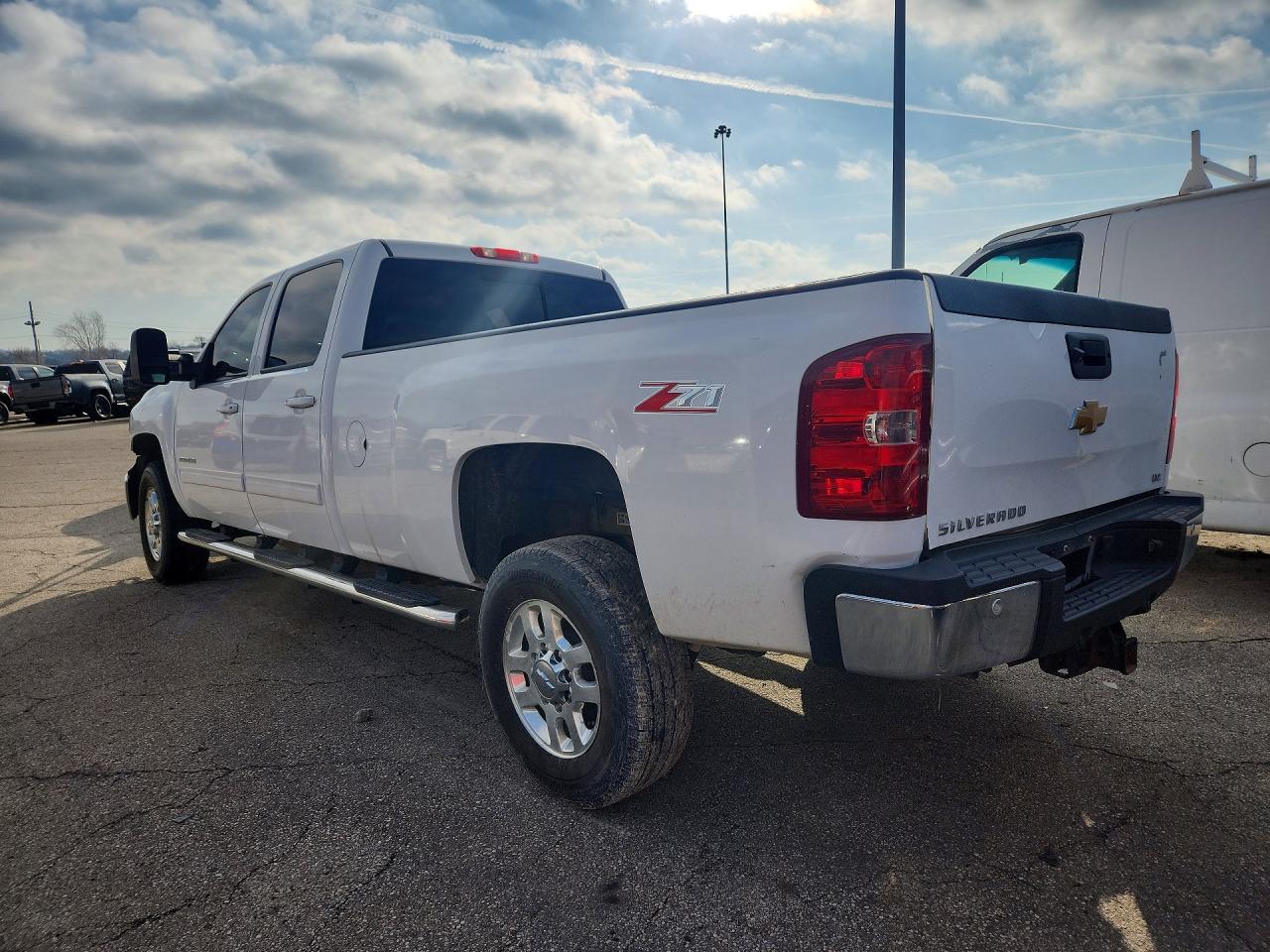 2012 Chevrolet Silverado K2500 Heavy Duty Ltz White vin: 1GC1KYC85CF129433