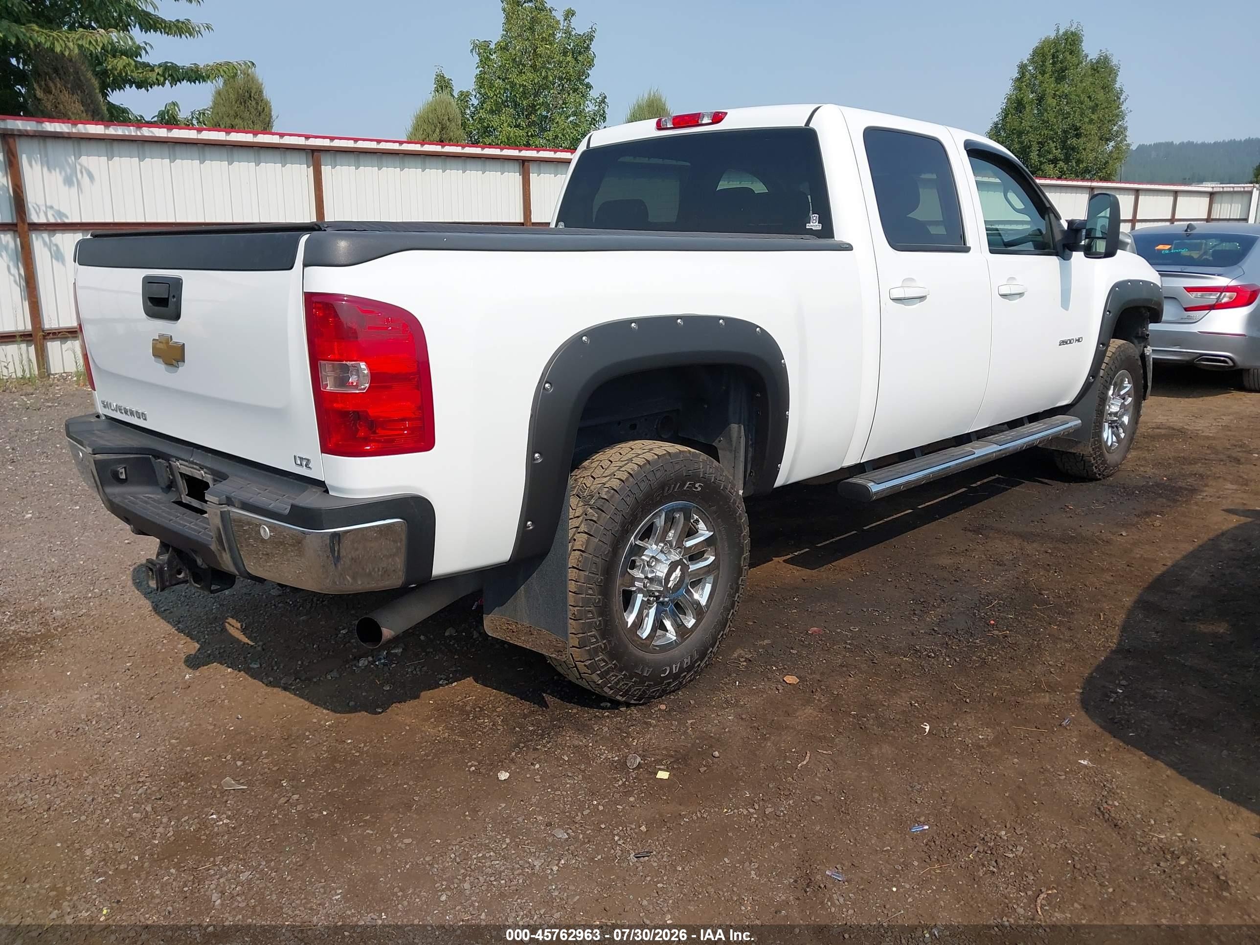 2013 Chevrolet Silverado 2500hd Ltz White vin: 1GC1KYCG6DF165415