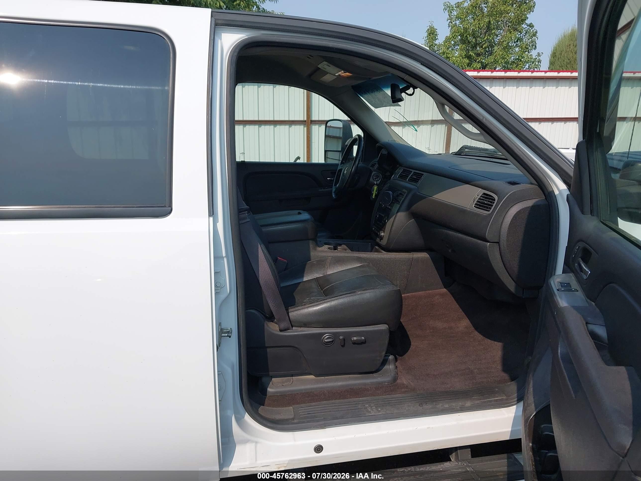 2013 Chevrolet Silverado 2500hd Ltz White vin: 1GC1KYCG6DF165415