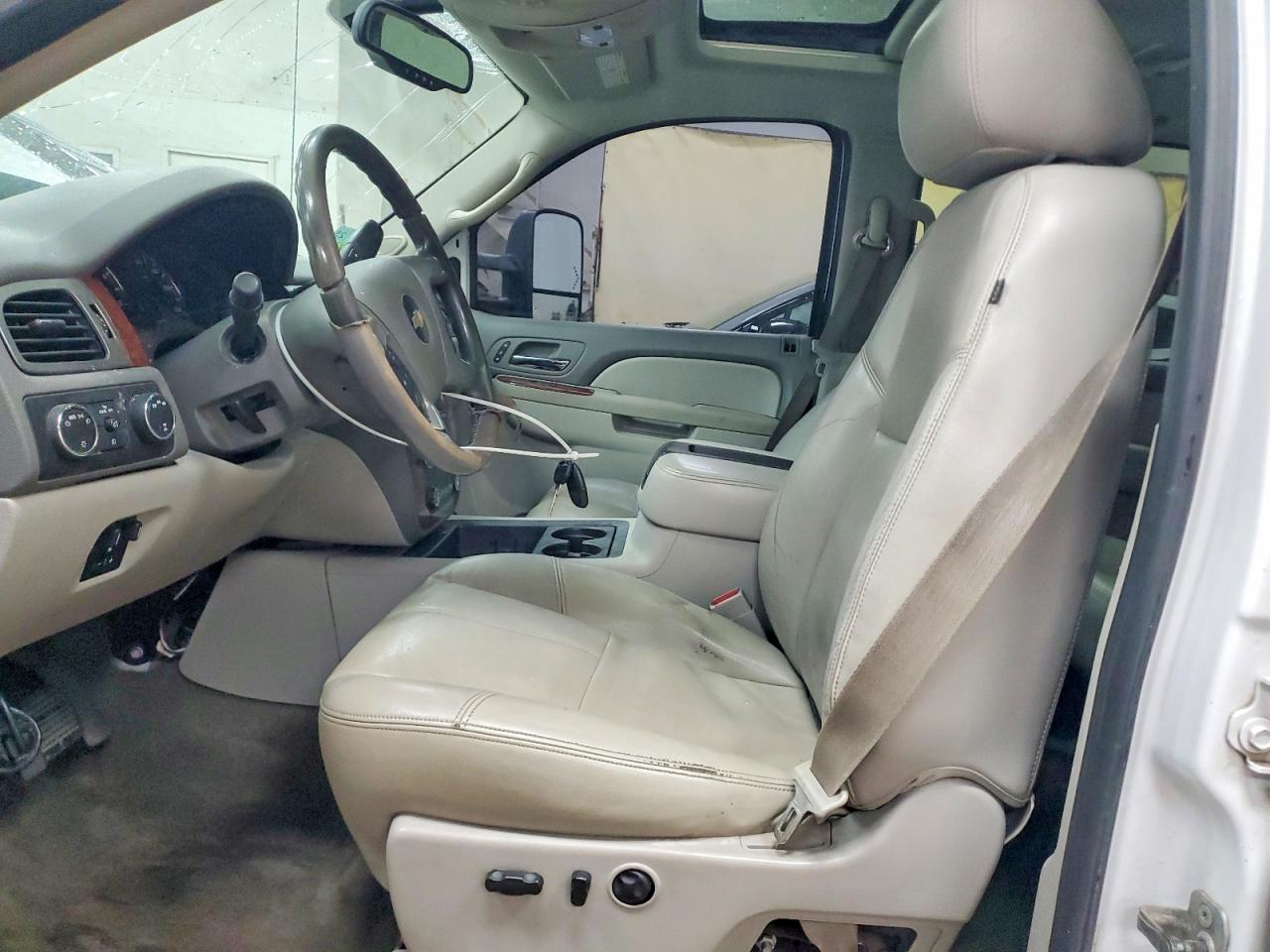 2012 Chevrolet Silverado K2500 Heavy Duty Ltz White vin: 1GC1KYE81CF145500