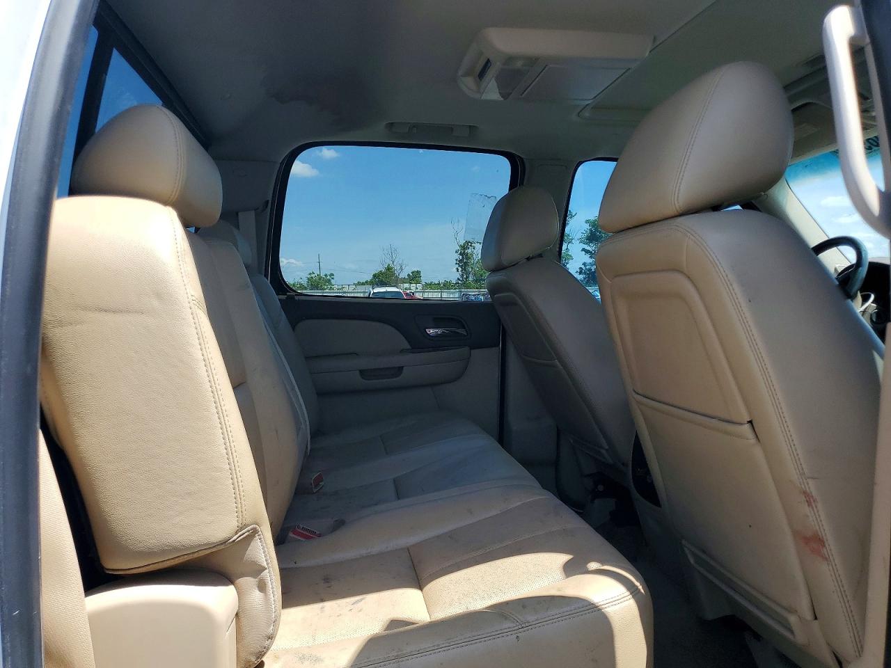 2014 Chevrolet Silverado K2500 Heavy Duty Ltz White vin: 1GC1KYE83EF182390