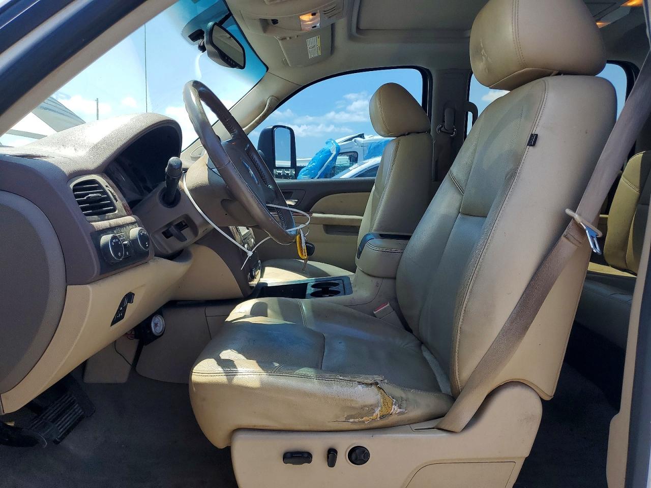 2014 Chevrolet Silverado K2500 Heavy Duty Ltz White vin: 1GC1KYE83EF182390