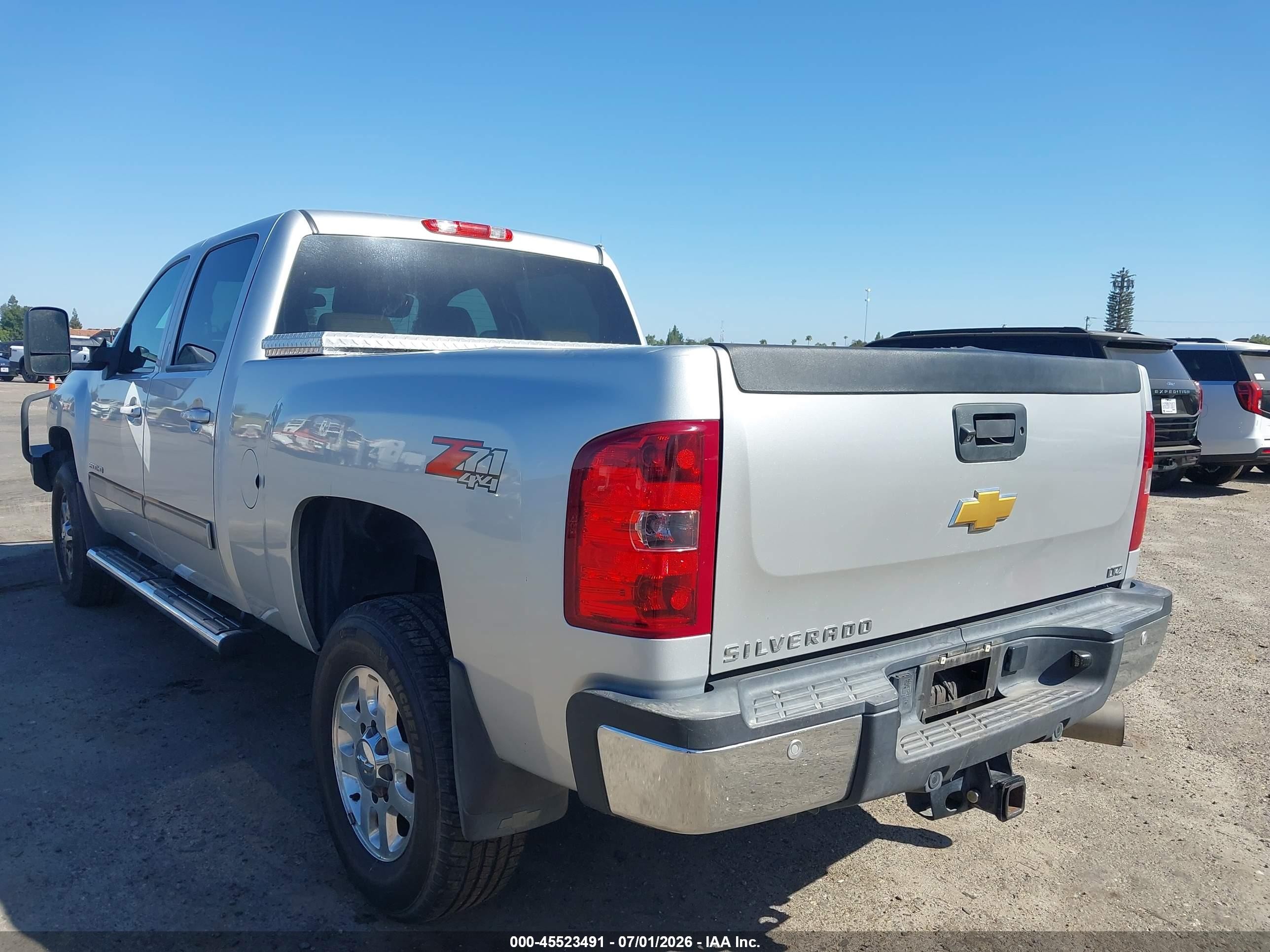 2014 Chevrolet Silverado 2500hd Ltz Серебряный vin: 1GC1KYE84EF138429