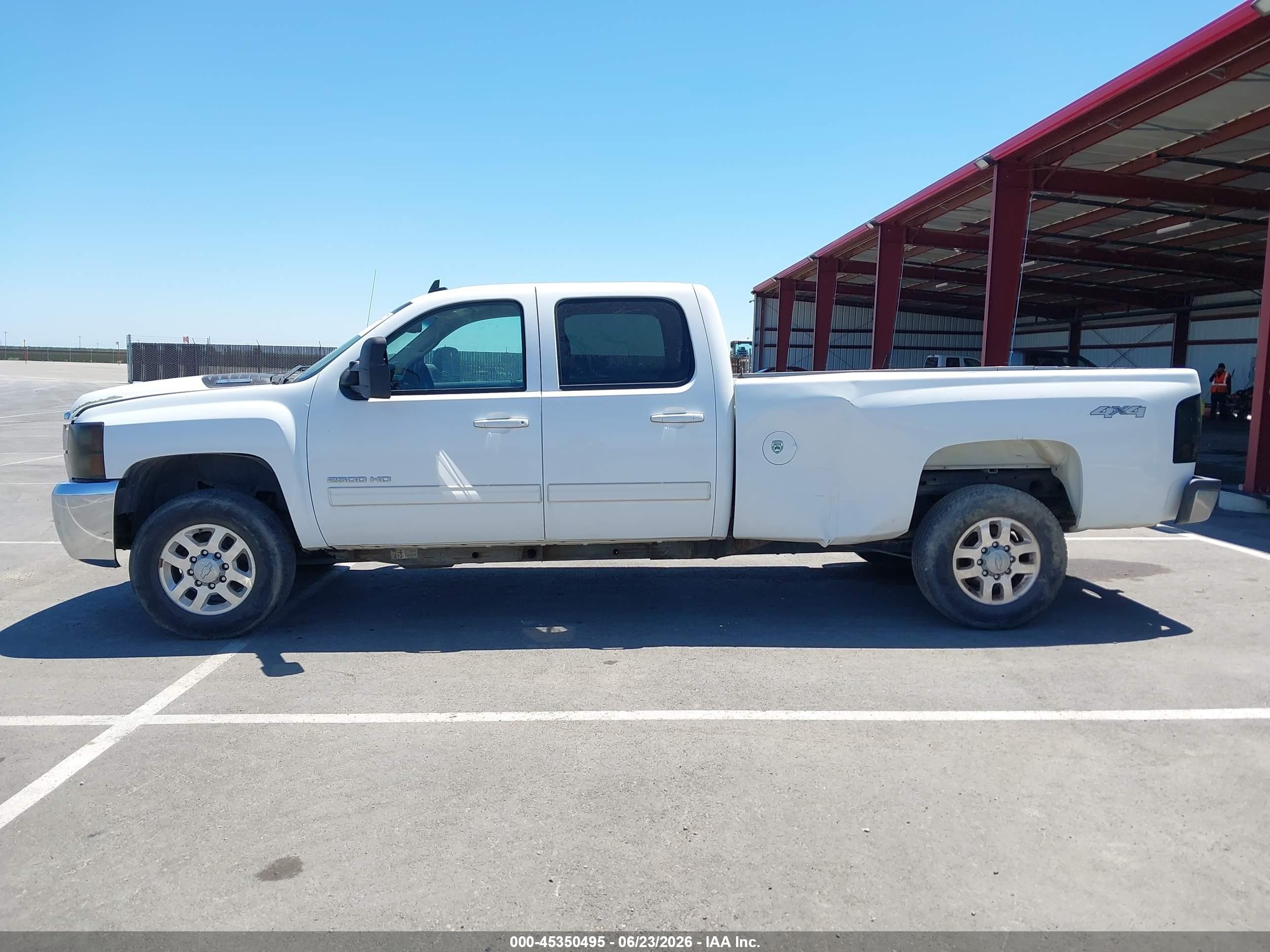 2011 Chevrolet Silverado 2500hd Ltz White vin: 1GC1KYE85BF249115