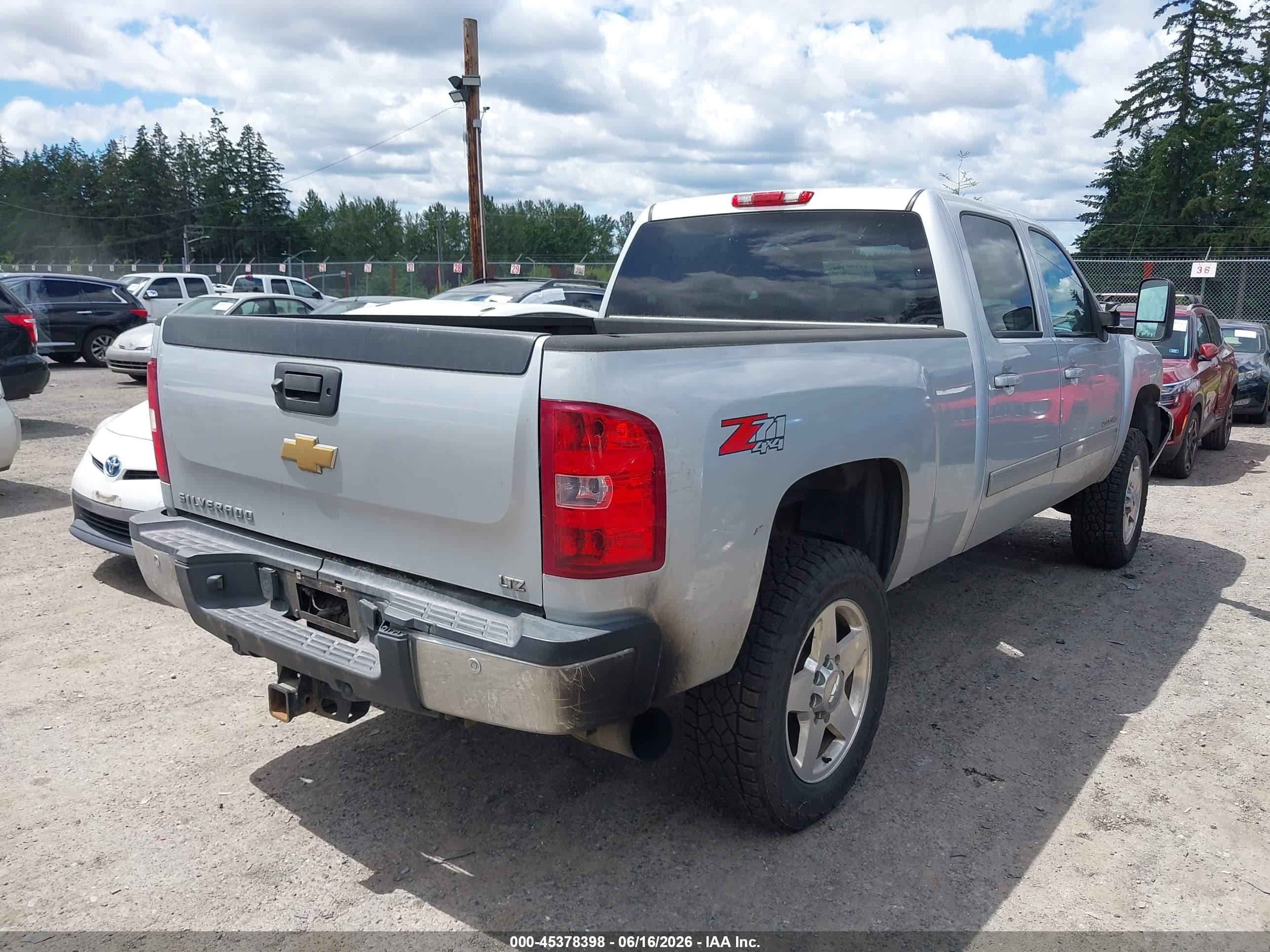 2013 Chevrolet Silverado 2500hd Ltz Silver vin: 1GC1KYE85DF208342