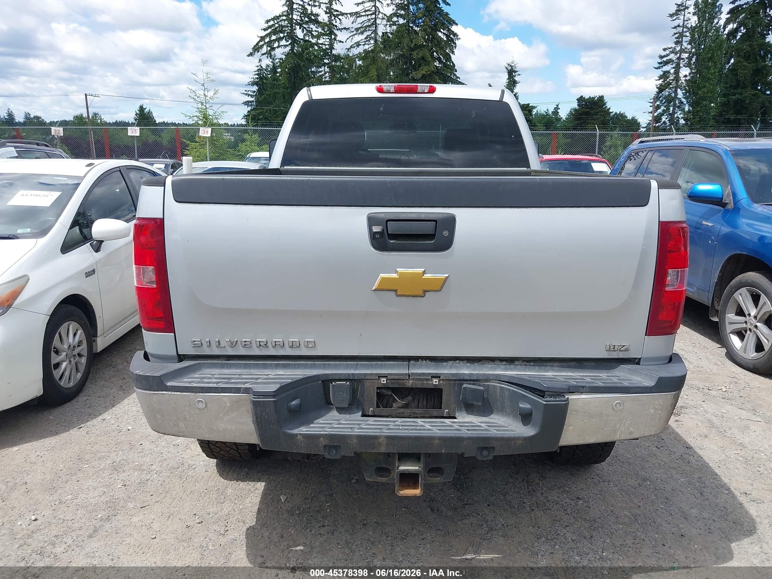 2013 Chevrolet Silverado 2500hd Ltz Silver vin: 1GC1KYE85DF208342