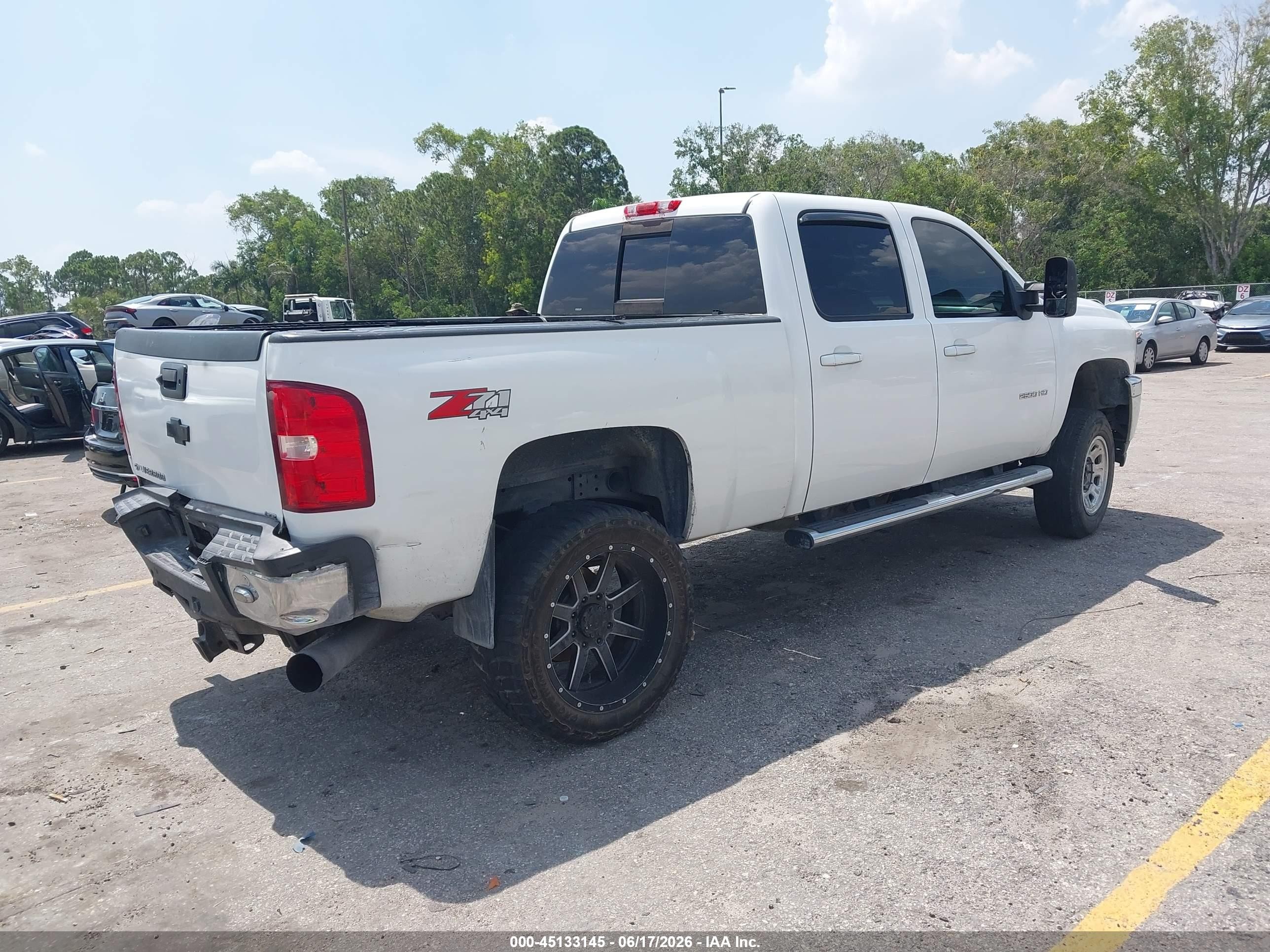 2014 Chevrolet Silverado 2500hd Ltz White vin: 1GC1KYE88EF169618