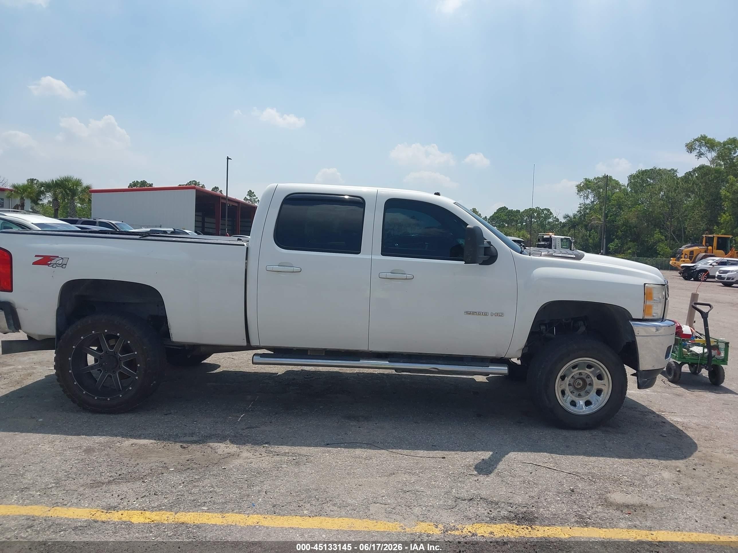 2014 Chevrolet Silverado 2500hd Ltz White vin: 1GC1KYE88EF169618