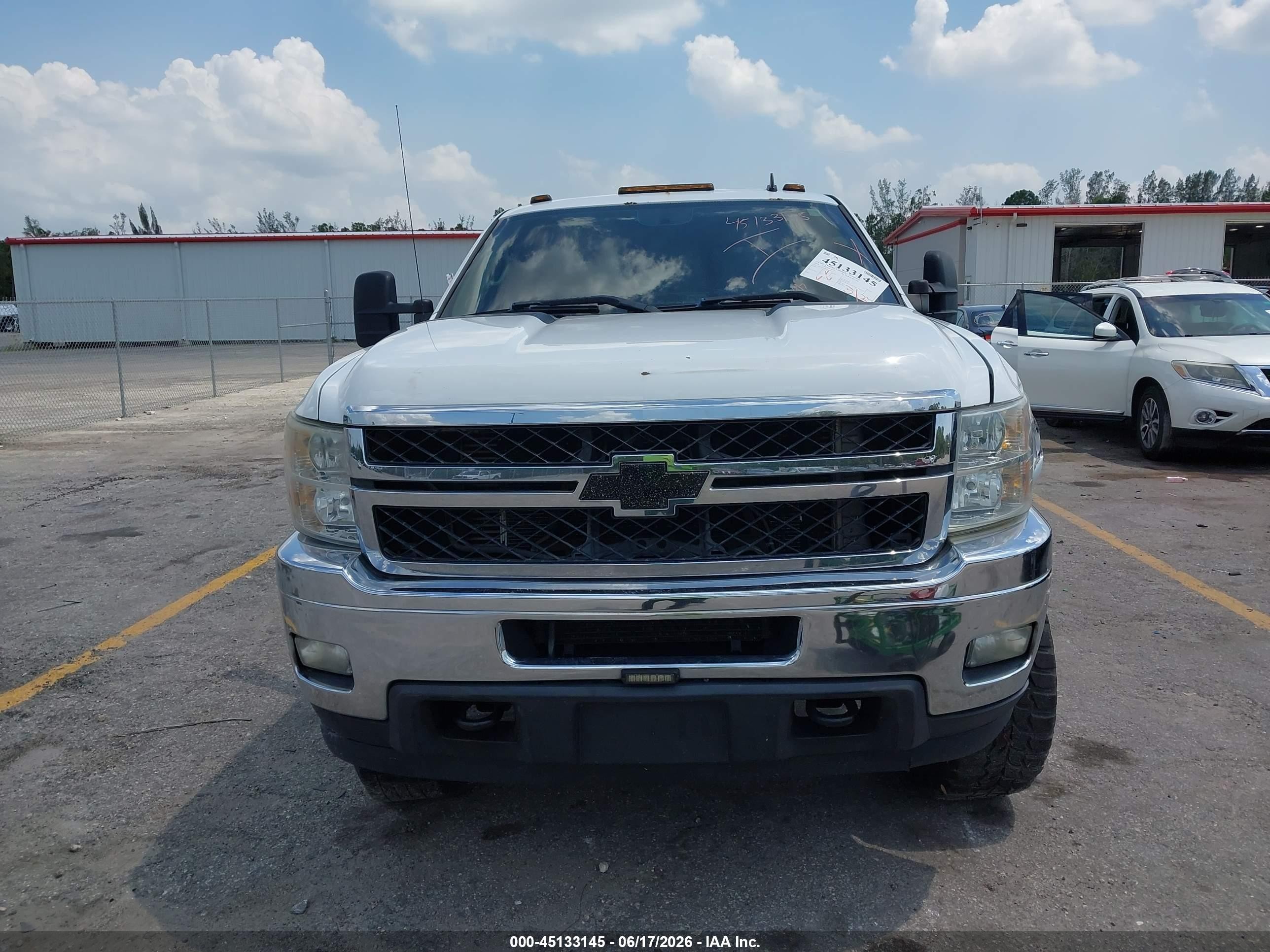 2014 Chevrolet Silverado 2500hd Ltz White vin: 1GC1KYE88EF169618