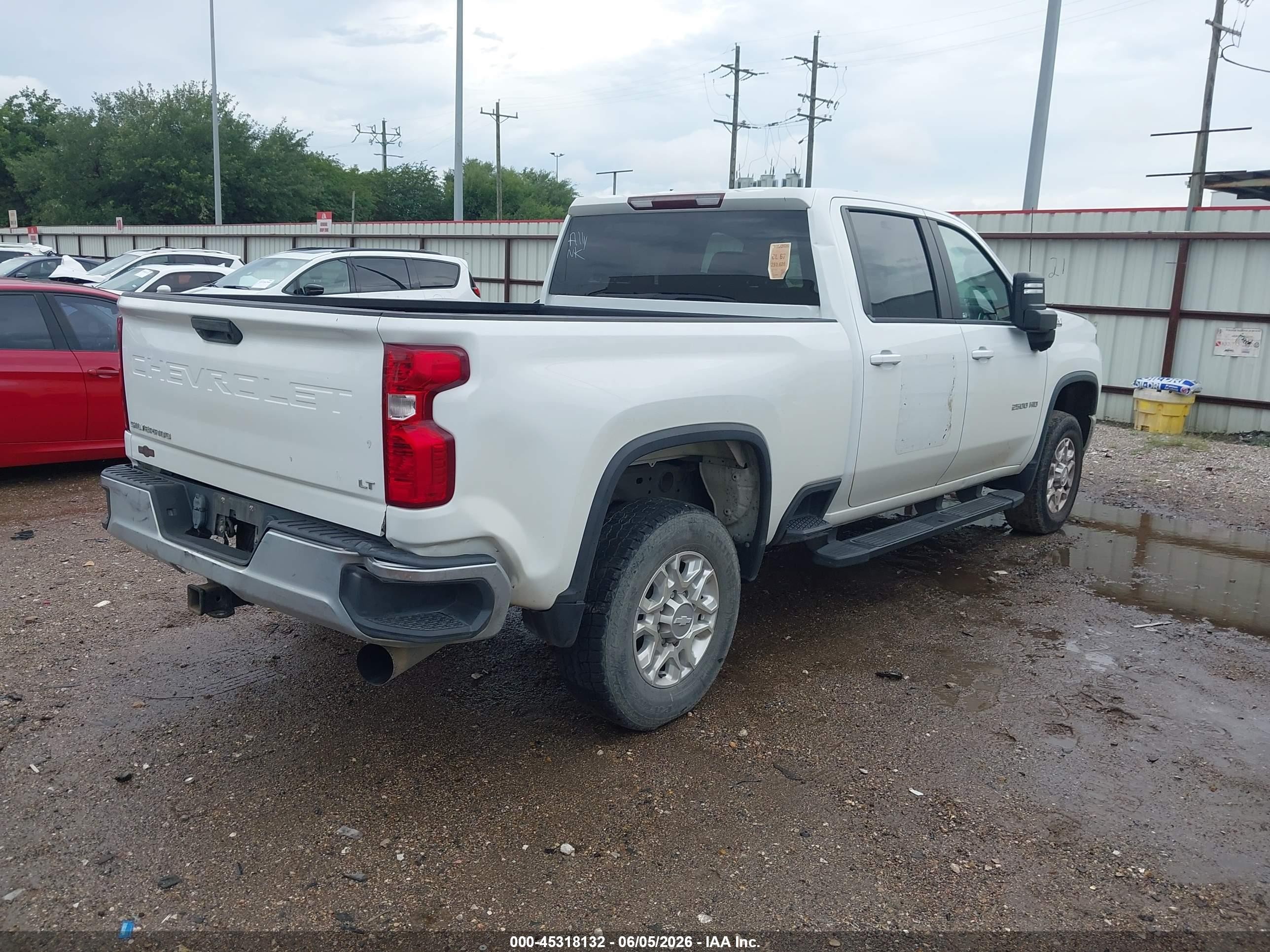 2020 Chevrolet Silverado 2500hd   White vin: 1GC1YNEYXLF304902