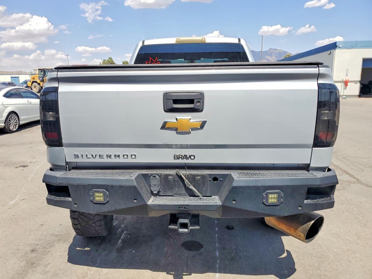 2015 Chevrolet Silverado C2500 Heavy Duty Серебряный vin: 1GC2CUEG2FZ135191