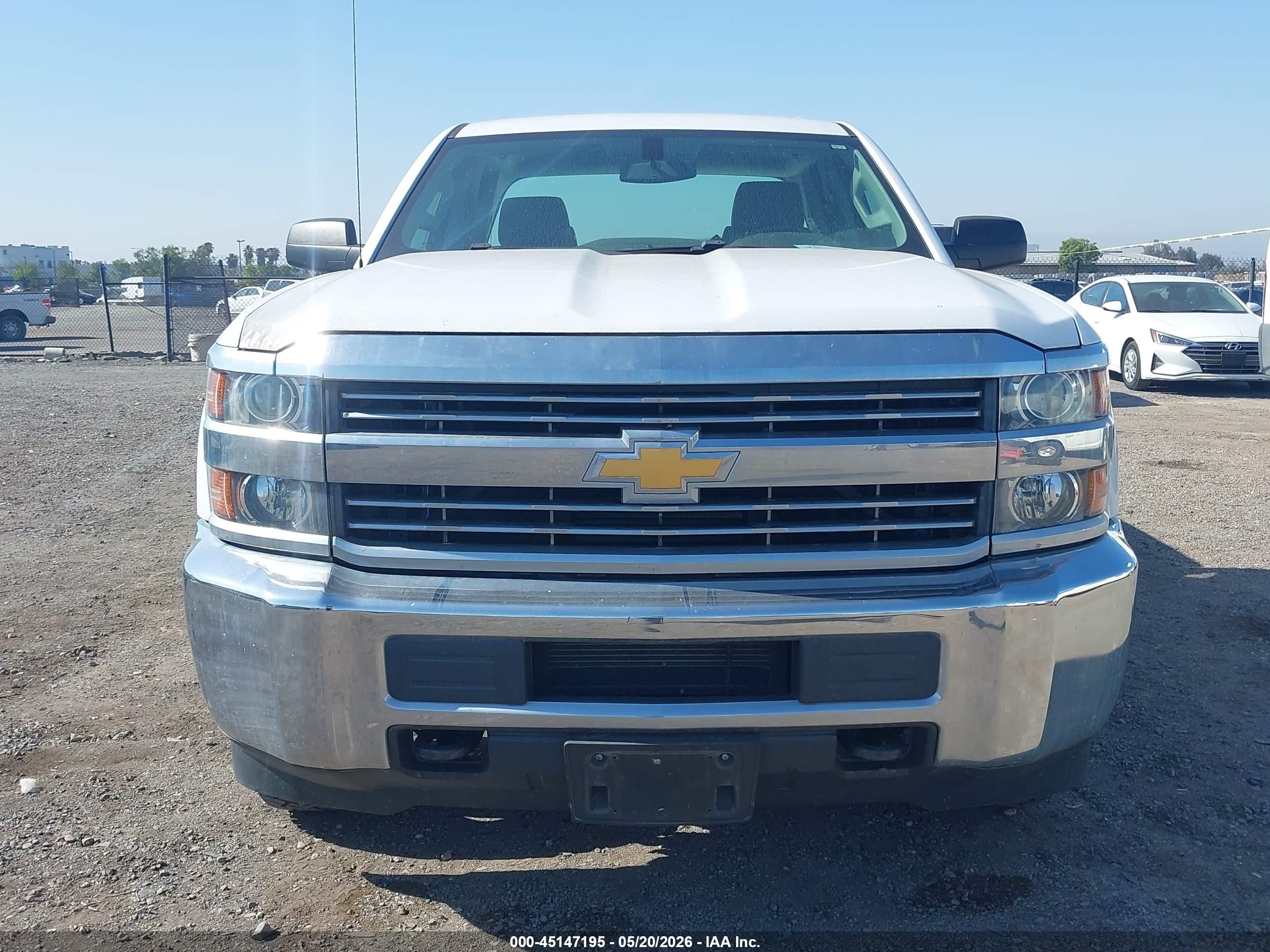 2018 Chevrolet Silverado 2500hd Wt Белый vin: 1GC2CUEG4JZ282458