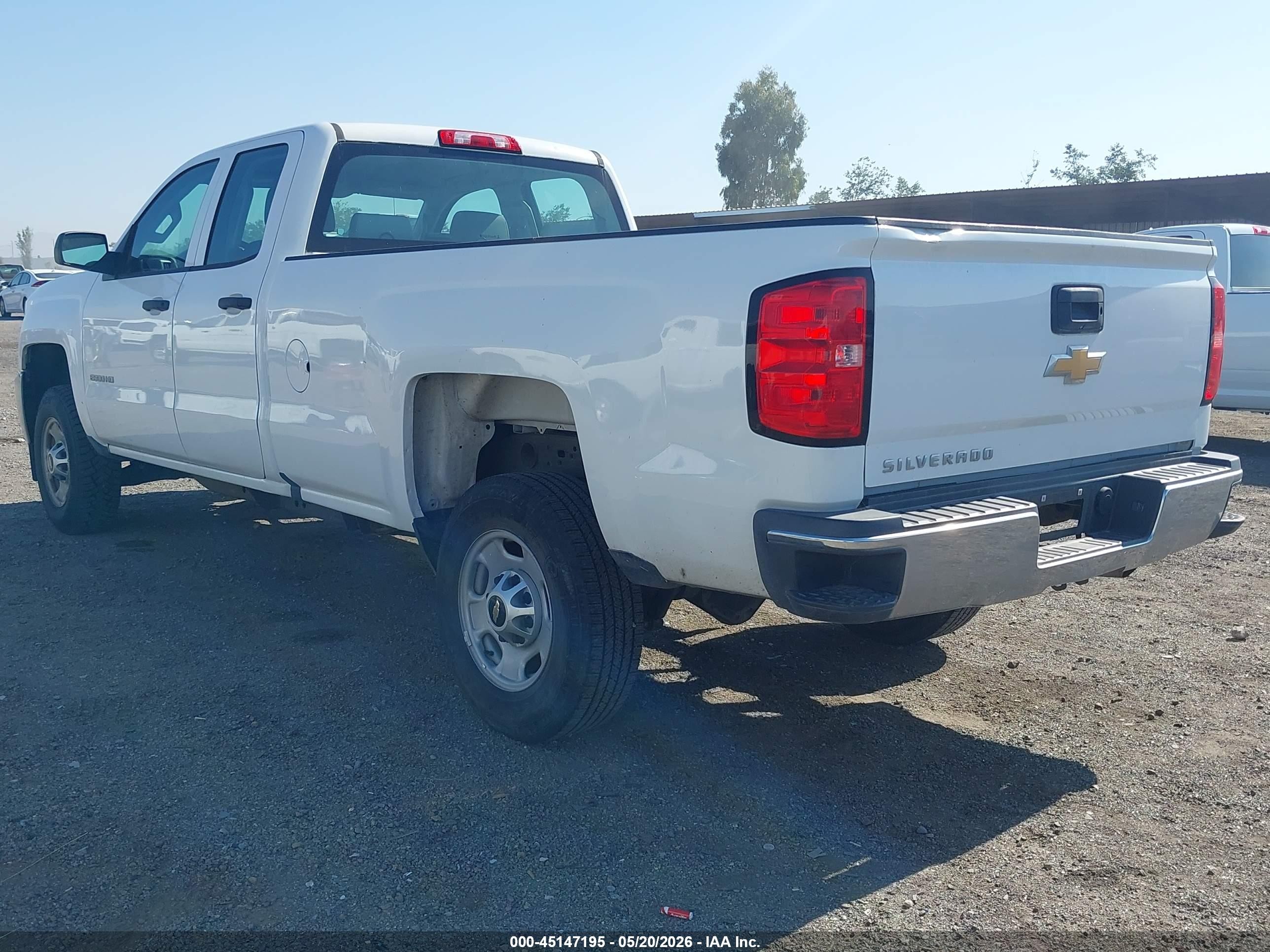 2018 Chevrolet Silverado 2500hd Wt Белый vin: 1GC2CUEG4JZ282458