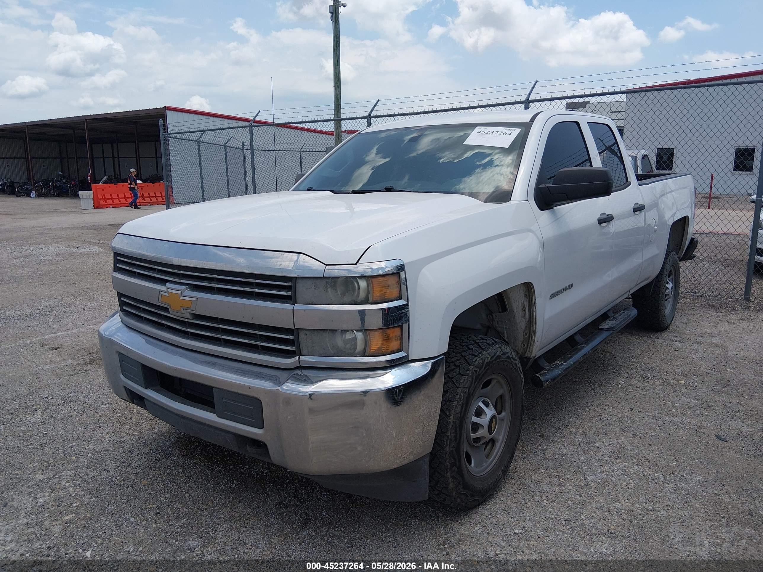 2015 Chevrolet Silverado 2500hd Wt White vin: 1GC2CUEG6FZ546710