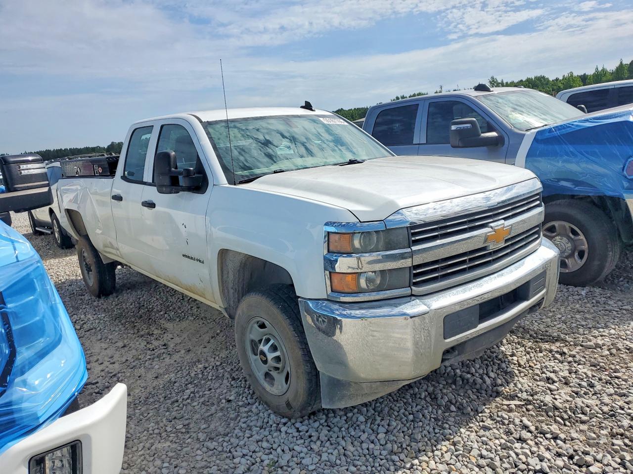 2015 Chevrolet Silverado C2500 Heavy Duty White vin: 1GC2CUEG9FZ527679