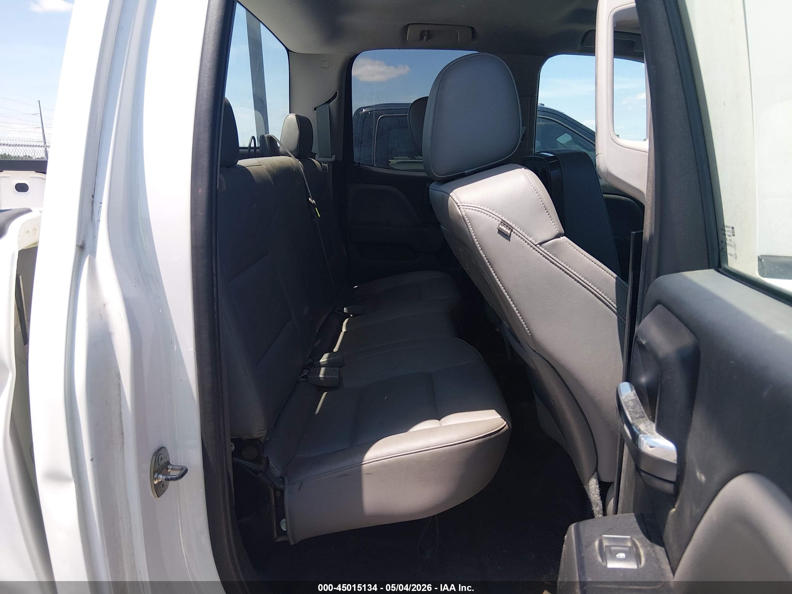 2015 Chevrolet Silverado 2500hd Wt Белый vin: 1GC2CUEGXFZ113763