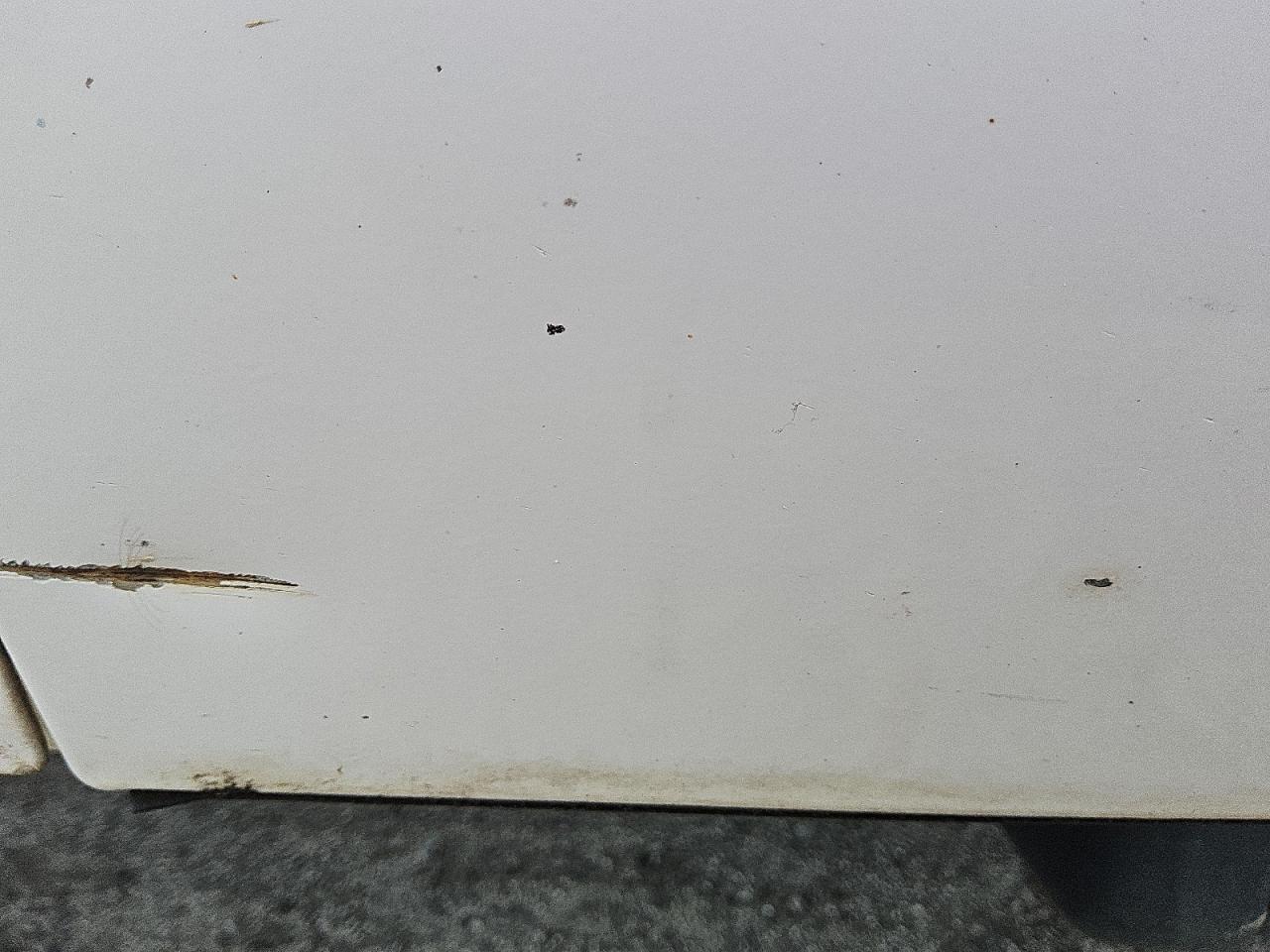 2011 Chevrolet Silverado C2500 Heavy Duty White vin: 1GC2CVC88BZ150273 Damage: Right Front Door, Dent(S) W/ Paint Dmg, 1 To 2 Inches