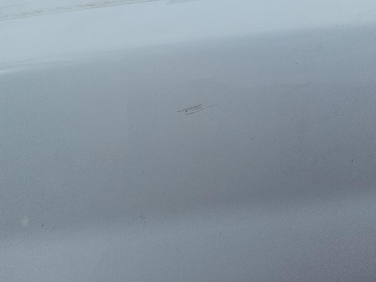 2011 Chevrolet Silverado C2500 Heavy Duty White vin: 1GC2CVC88BZ150273 Damage: Left Front Fender, Heavy Scratch, 1 To 2 Inches