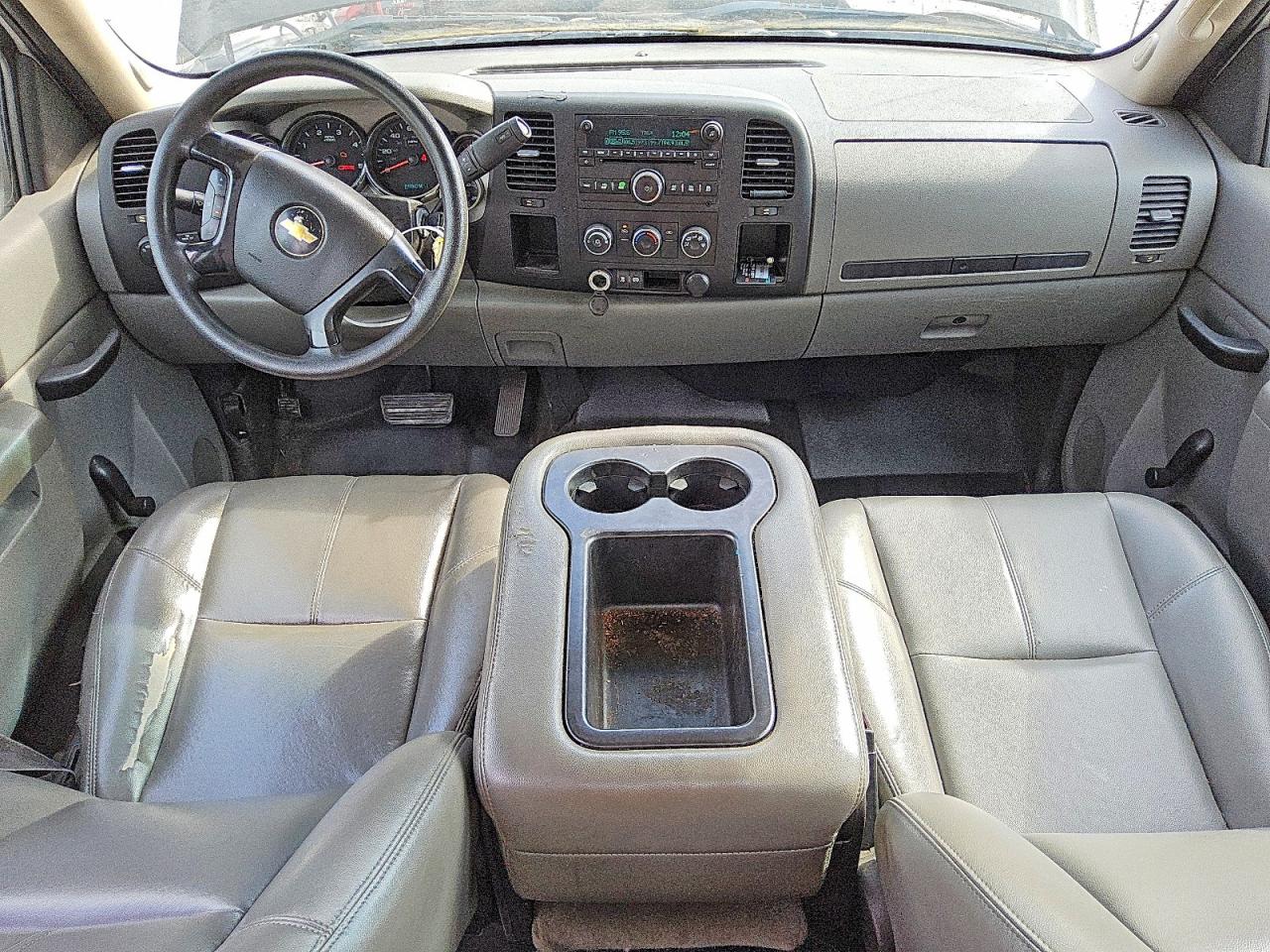 2011 Chevrolet Silverado C2500 Heavy Duty White vin: 1GC2CVC88BZ153920