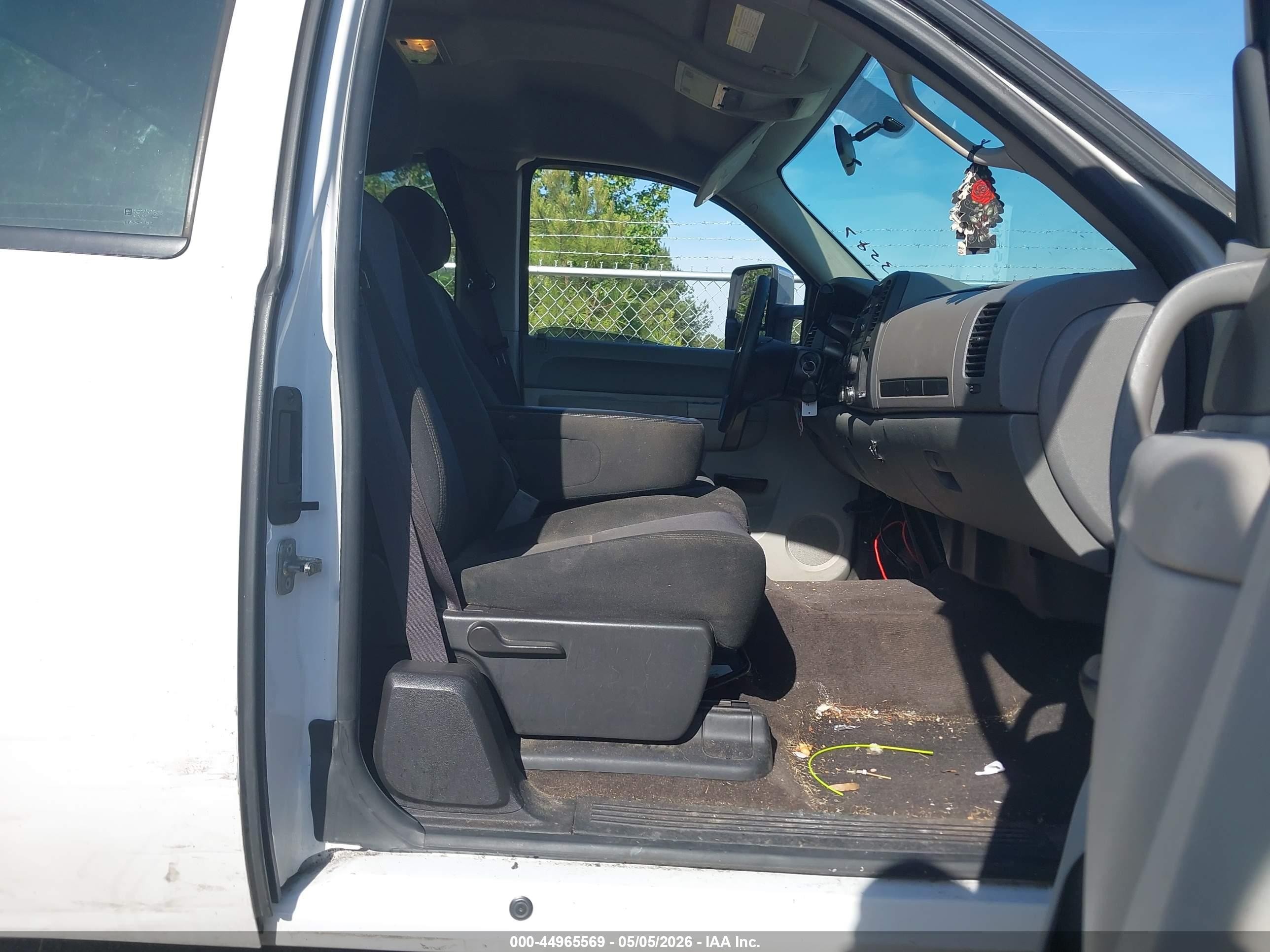 2013 Chevrolet Silverado 2500hd Work Truck White vin: 1GC2CVCB1DZ343587