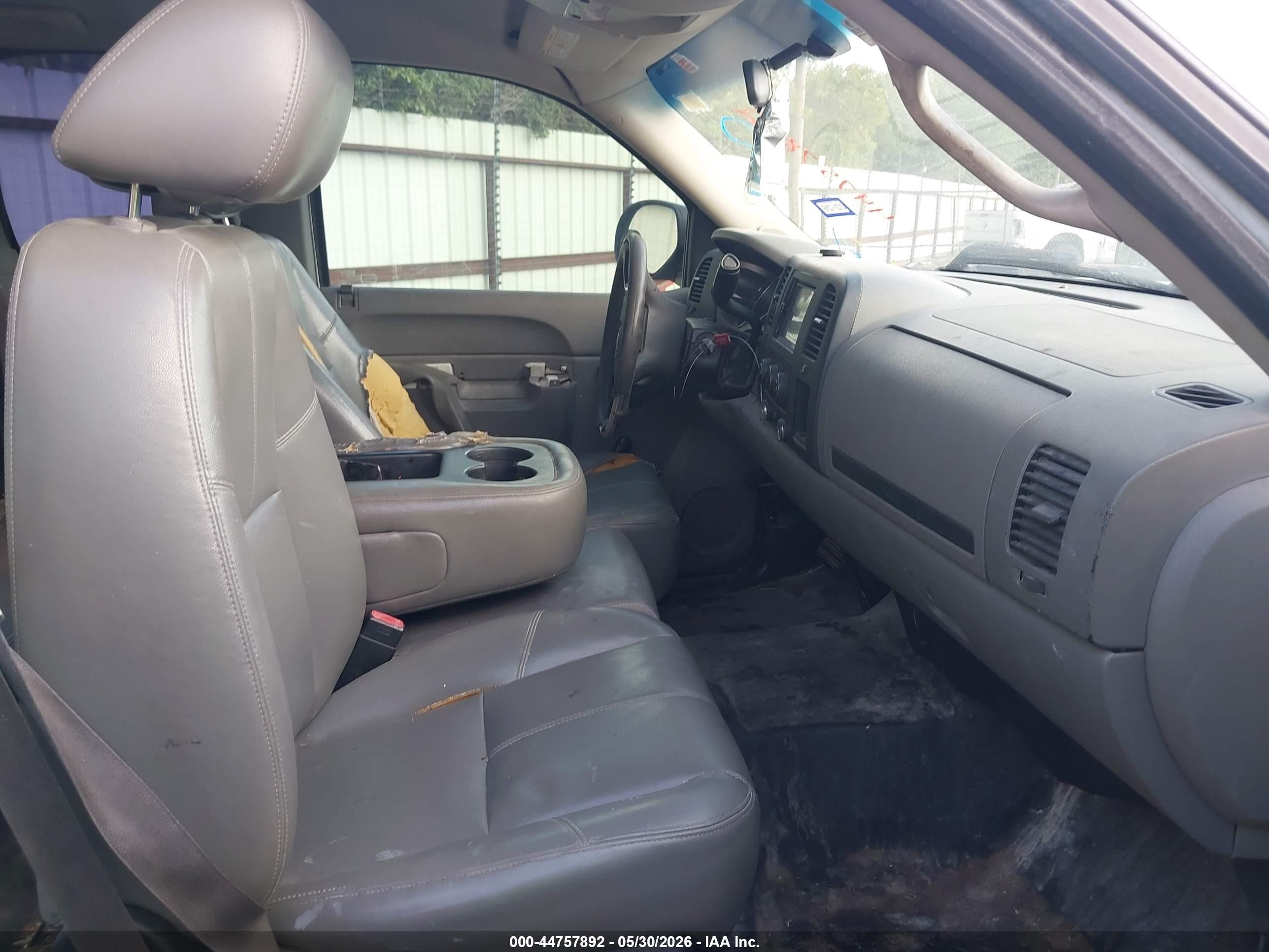 2012 Chevrolet Silverado 2500hd Work Truck White vin: 1GC2CVCG2CZ267596