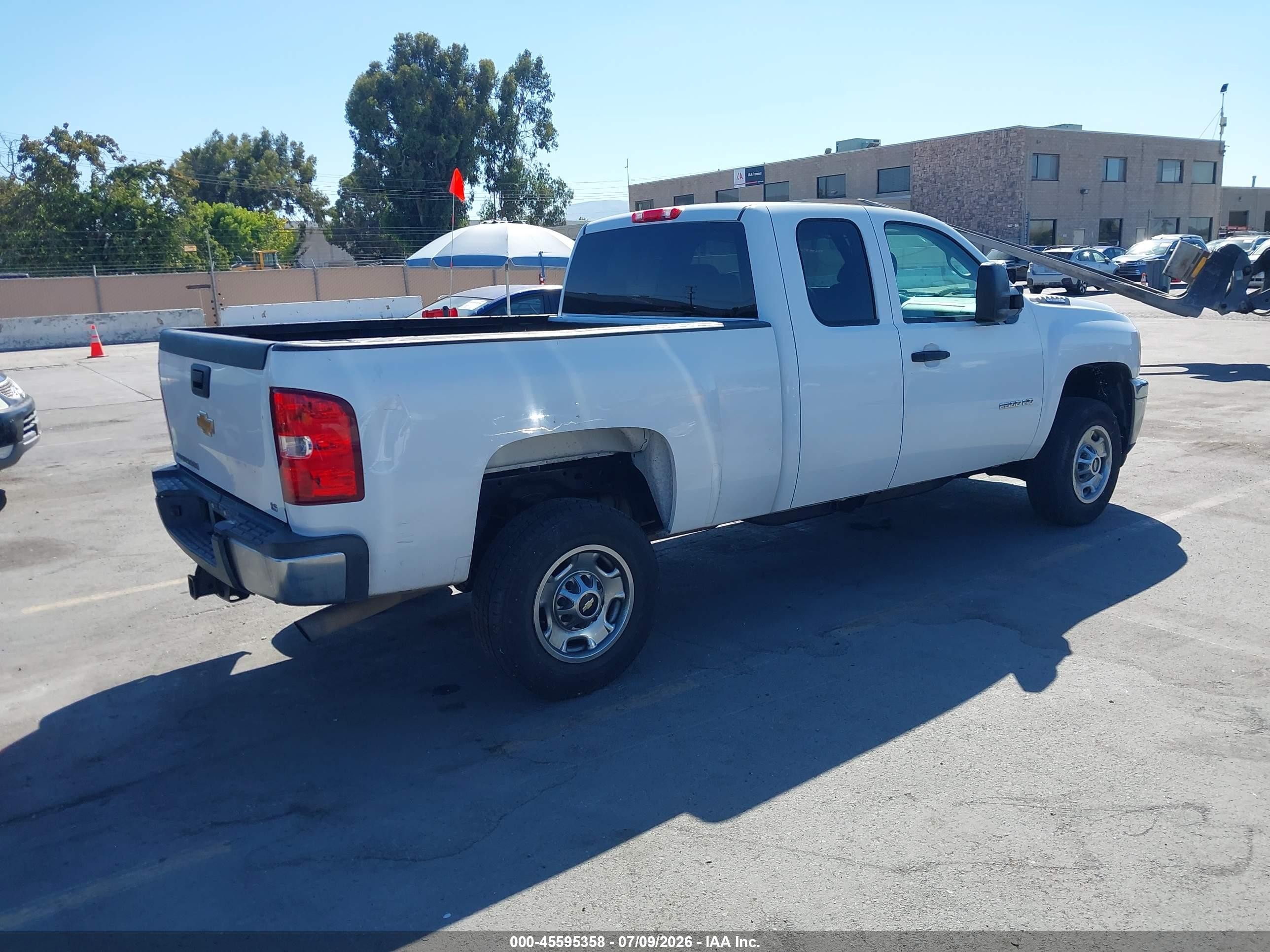 2012 Chevrolet Silverado 2500hd Work Truck White vin: 1GC2CVCG2CZ333547