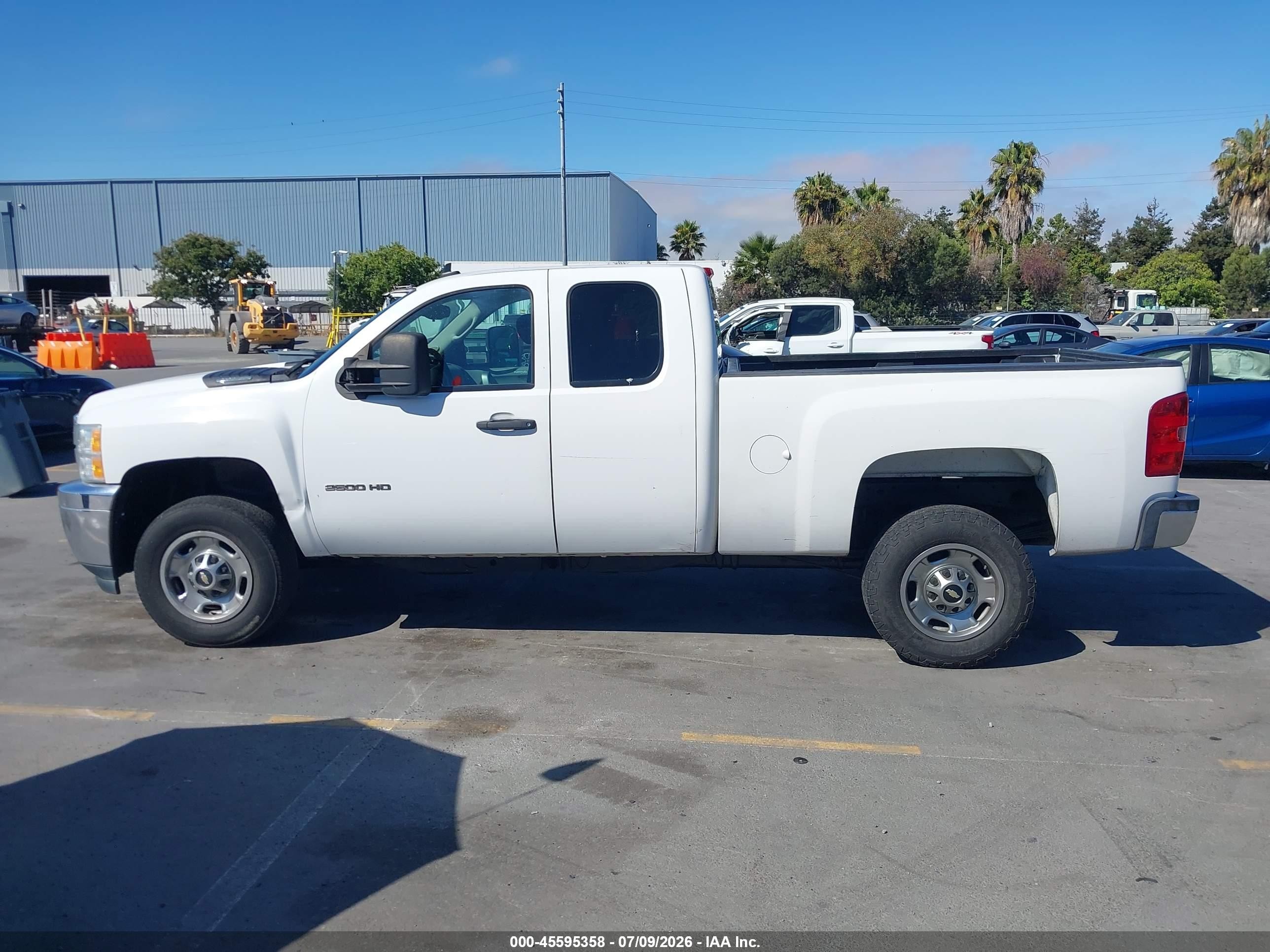 2012 Chevrolet Silverado 2500hd Work Truck White vin: 1GC2CVCG2CZ333547