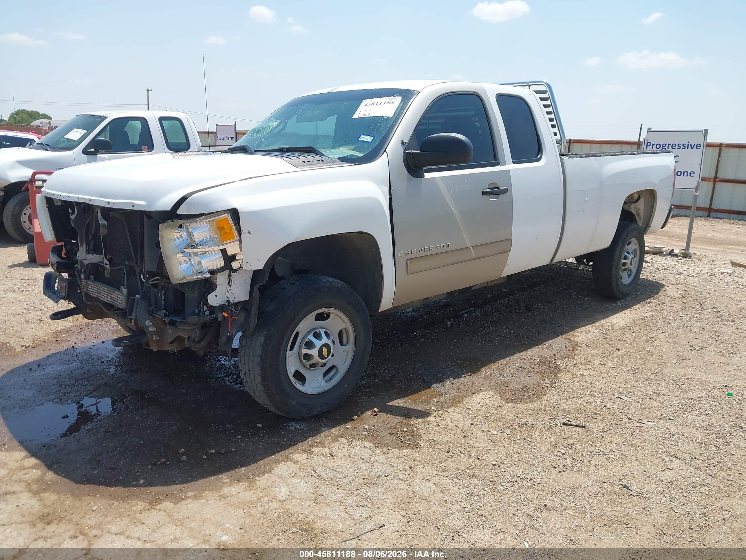 2011 Chevrolet Silverado 2500hd Work Truck White vin: 1GC2CVCG3BZ460287