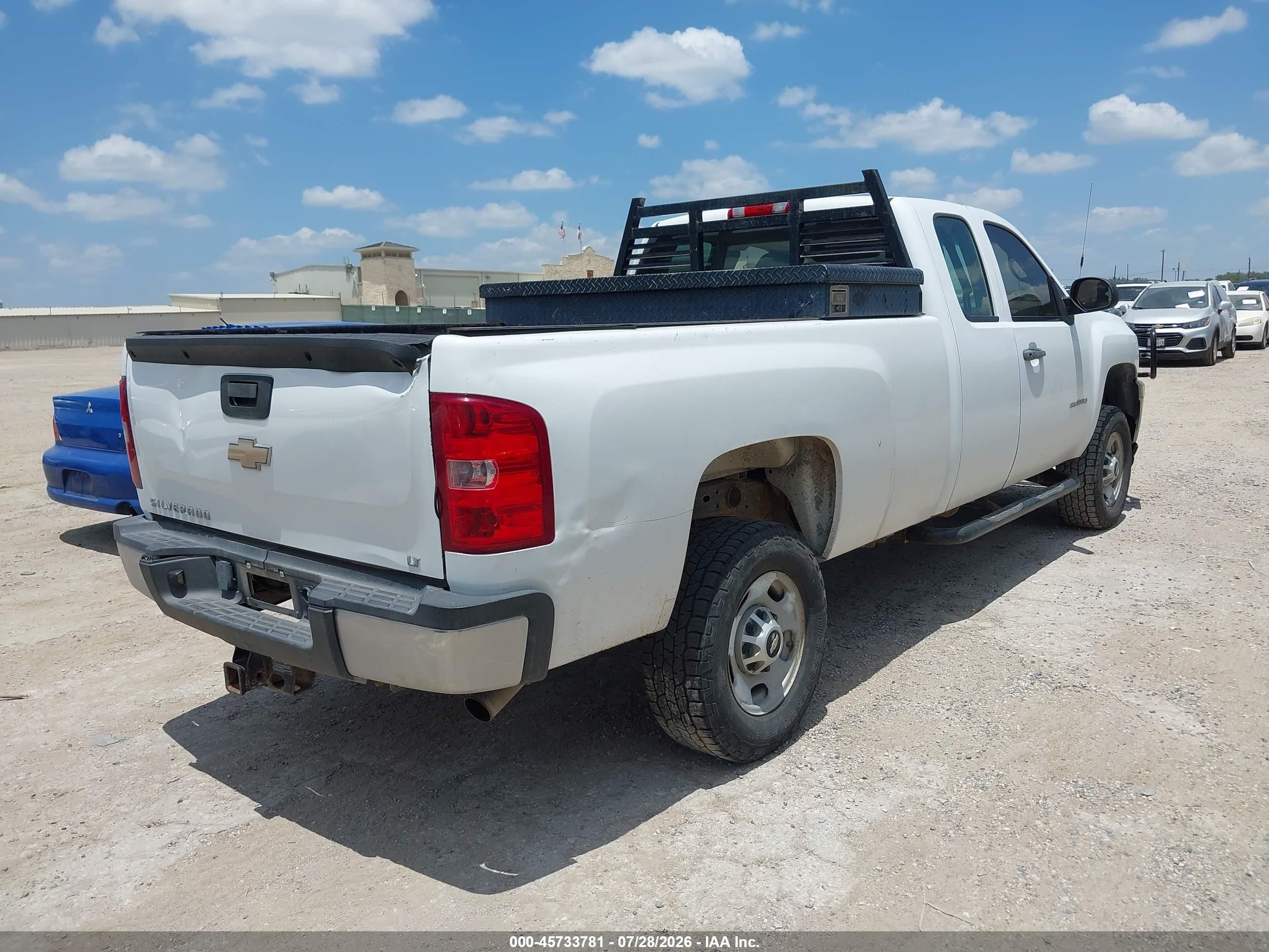 2013 Chevrolet Silverado 2500hd Work Truck White vin: 1GC2CVCG5DZ177571