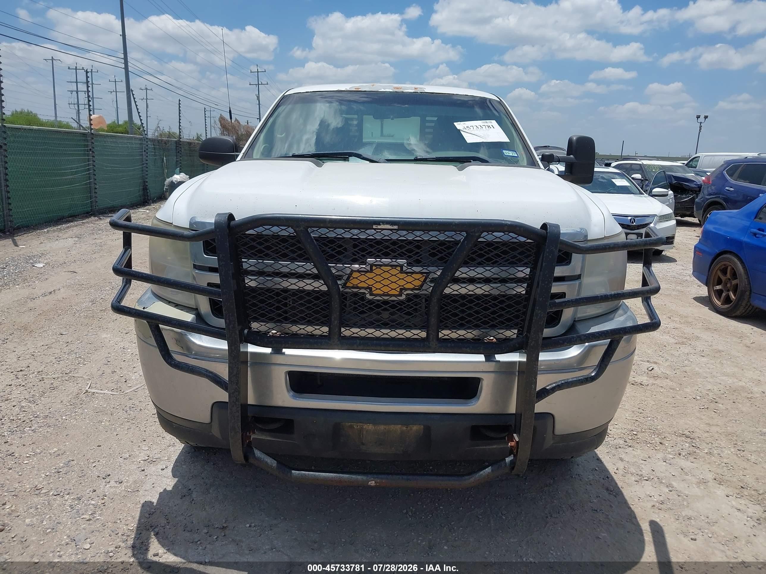 2013 Chevrolet Silverado 2500hd Work Truck White vin: 1GC2CVCG5DZ177571