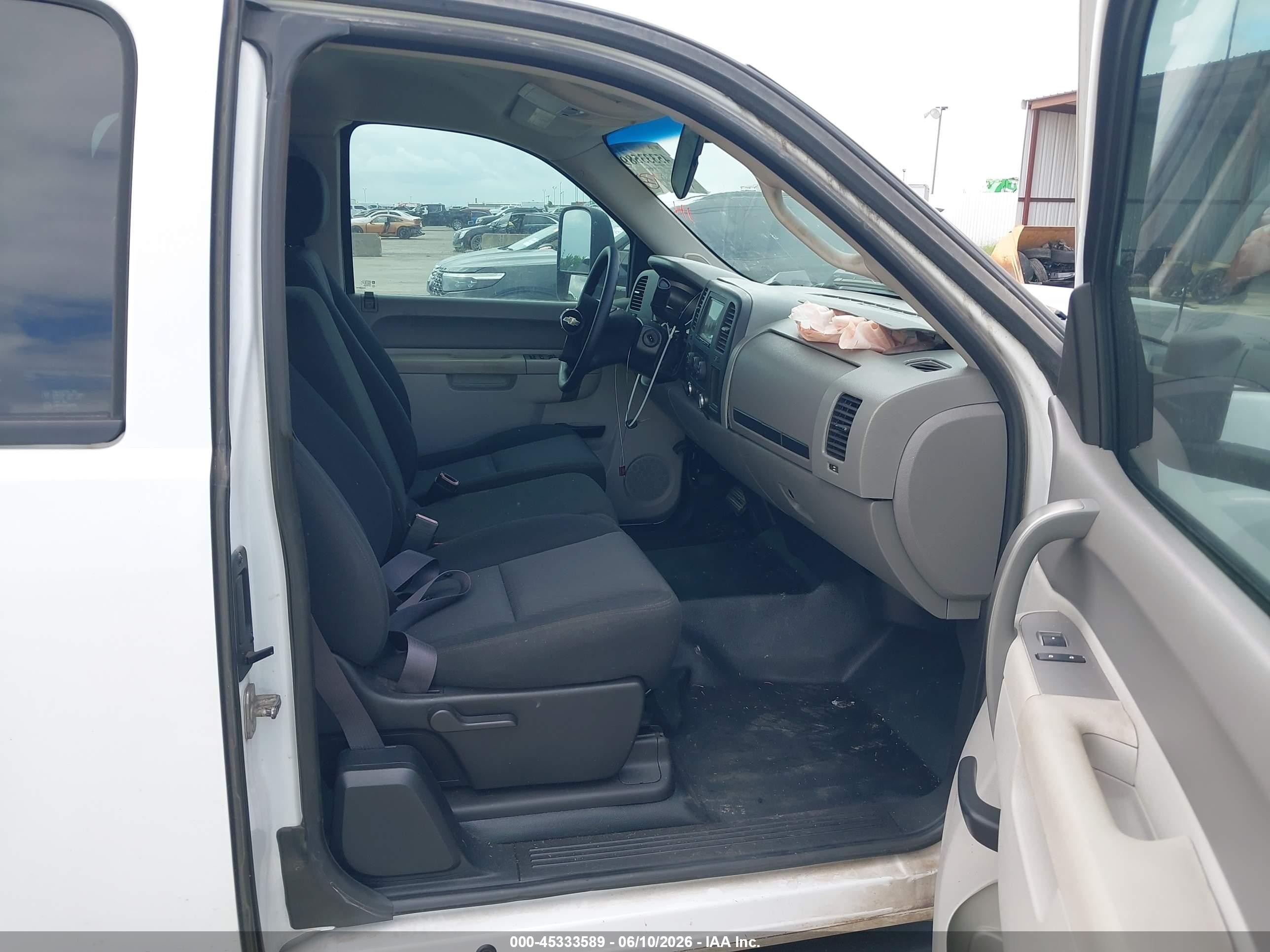 2011 Chevrolet Silverado 2500hd Work Truck Белый vin: 1GC2CVCGXBZ458326