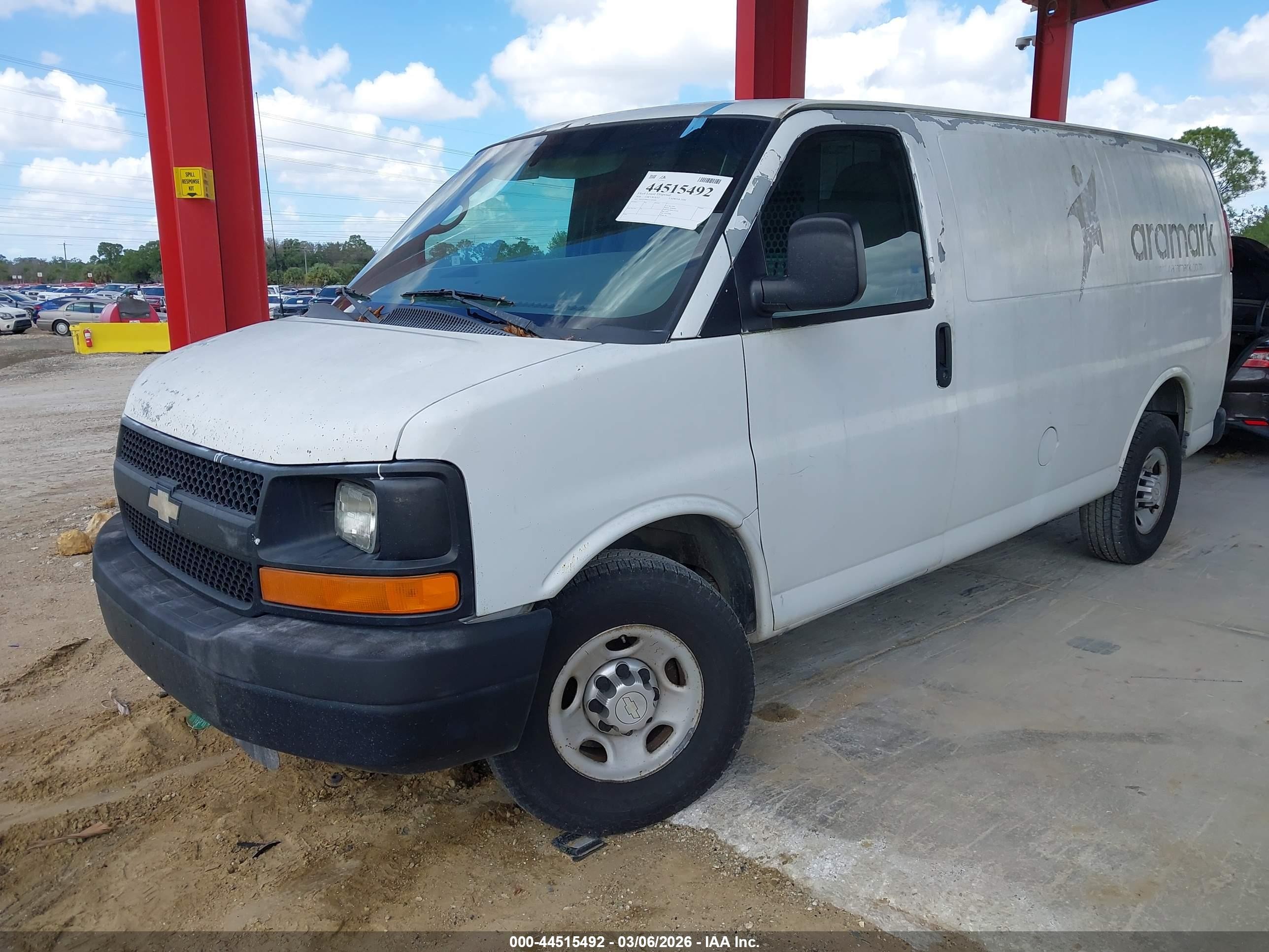 2010 Chevrolet Express 3500 Work Van White vin: 1GC2GTBA6A1165493