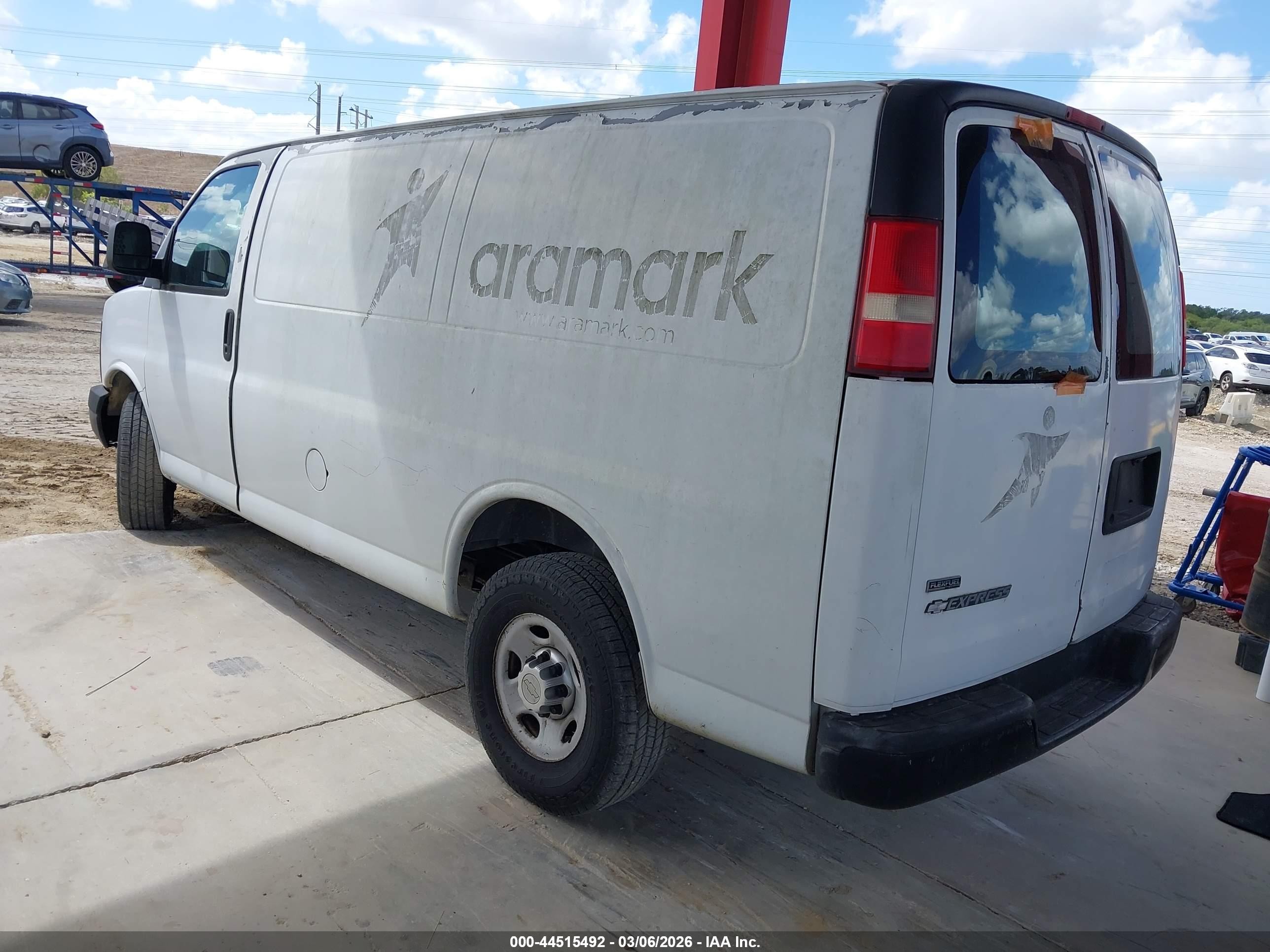2010 Chevrolet Express 3500 Work Van White vin: 1GC2GTBA6A1165493