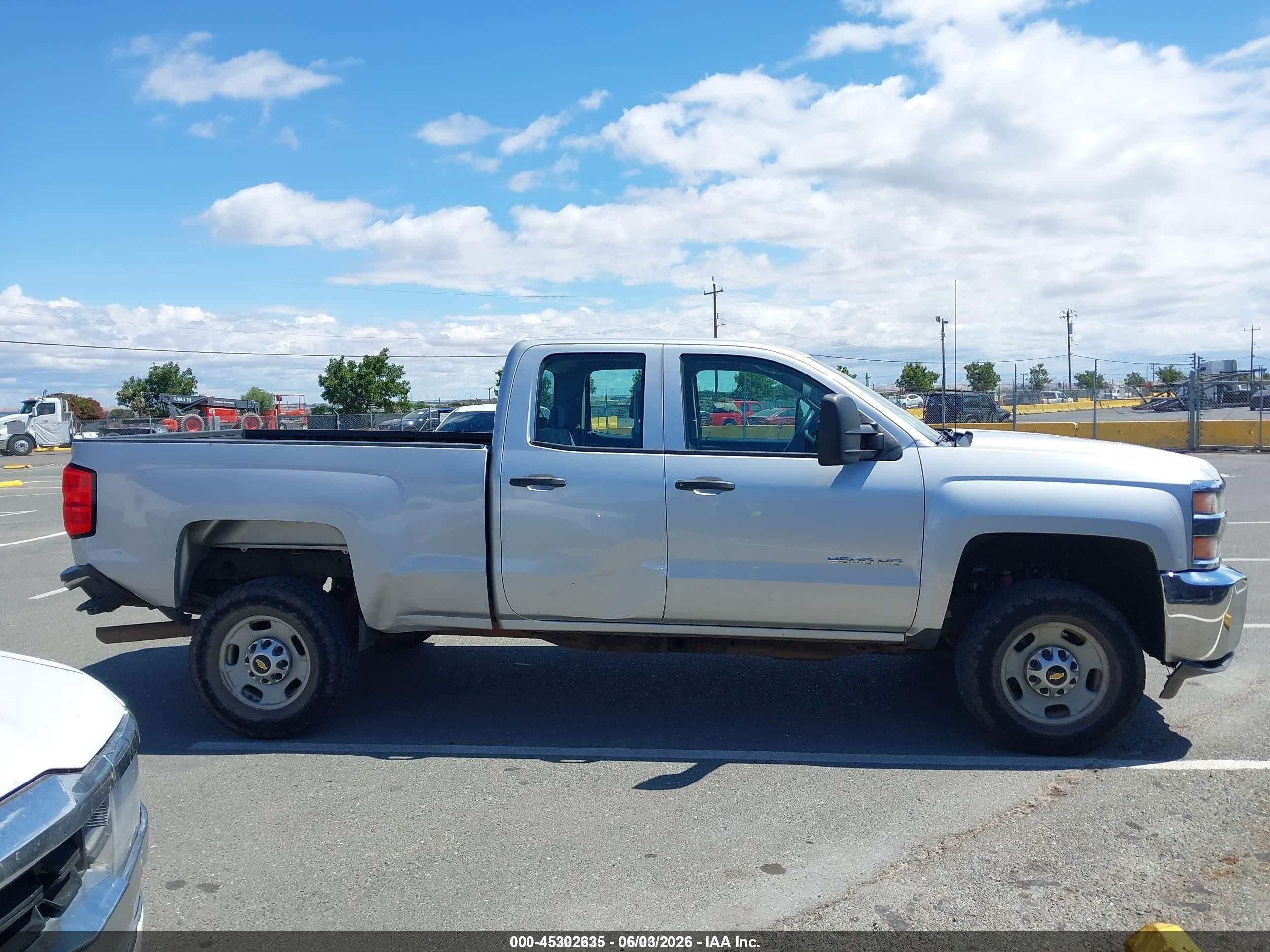 2015 Chevrolet Silverado 2500hd Wt Silver vin: 1GC2KUEG0FZ540680